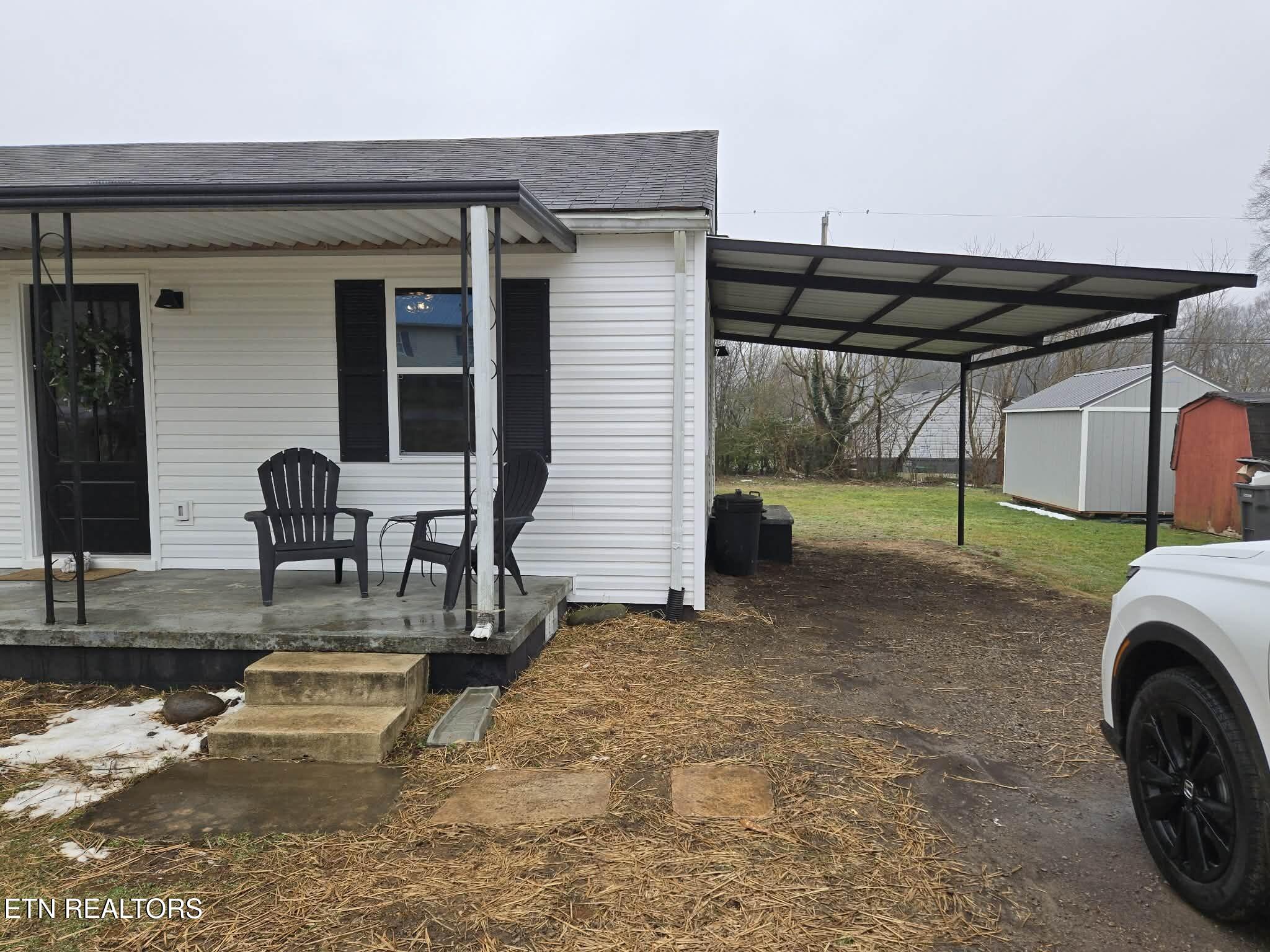 2392 Cecelia Avenue Maryville TN 37804