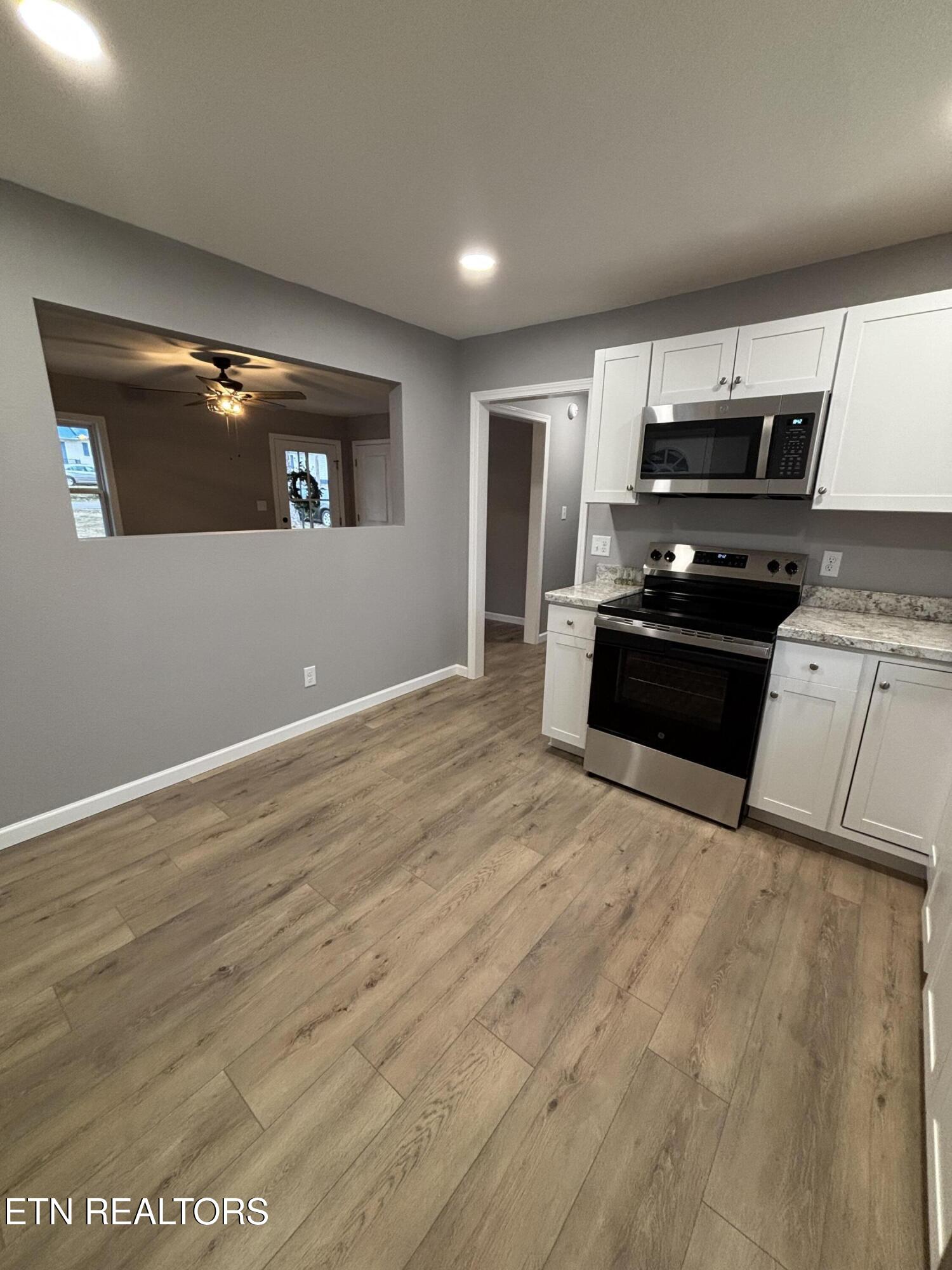 2392 Cecelia Avenue Maryville TN 37804