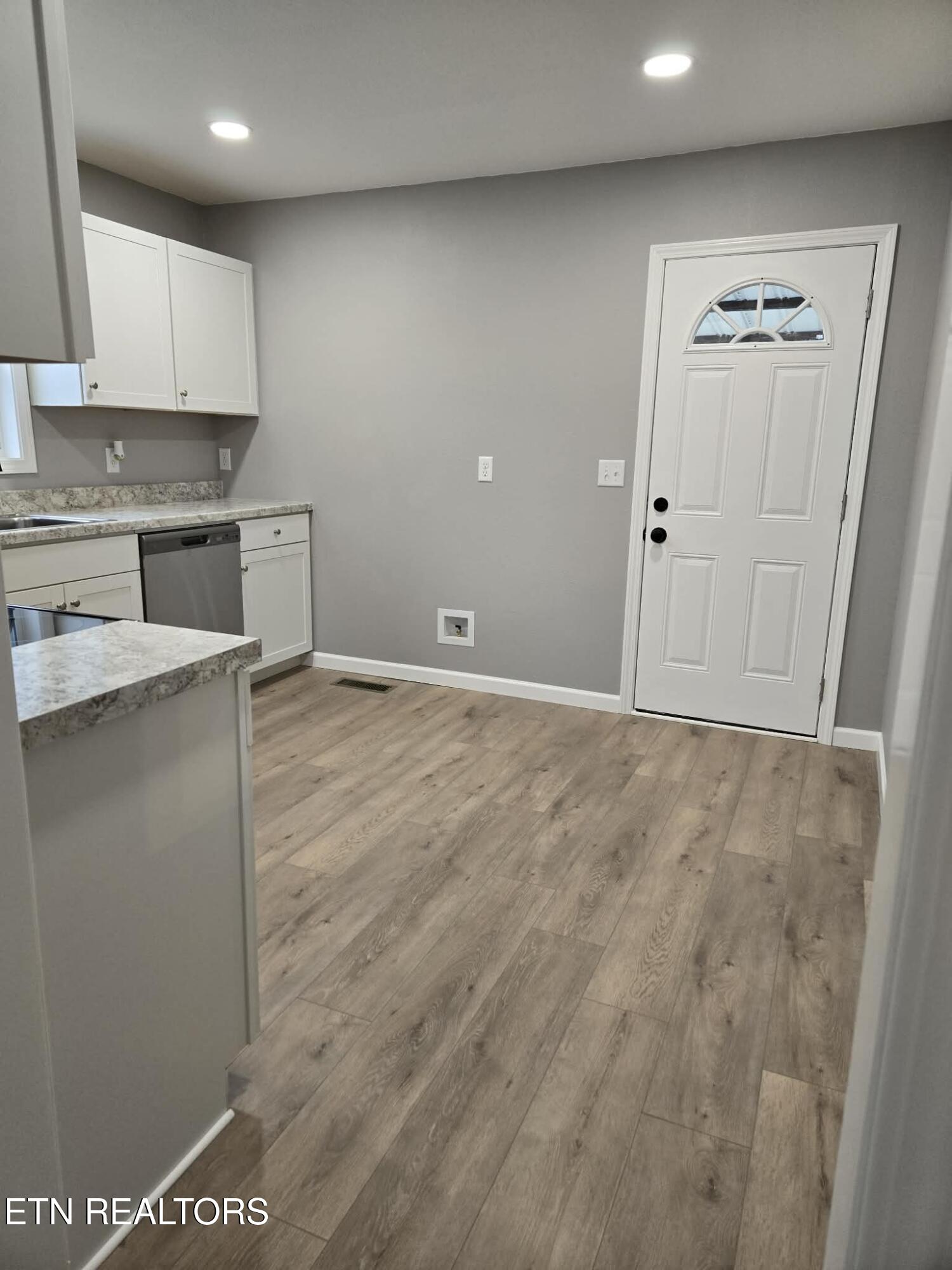 2392 Cecelia Avenue Maryville TN 37804