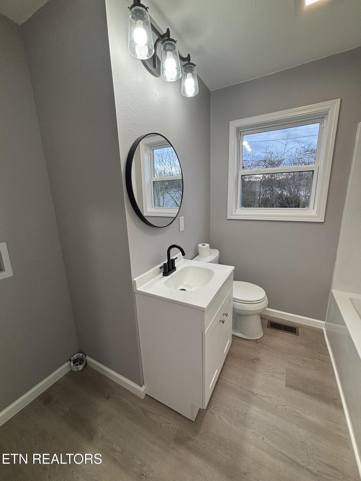 2392 Cecelia Avenue Maryville TN 37804