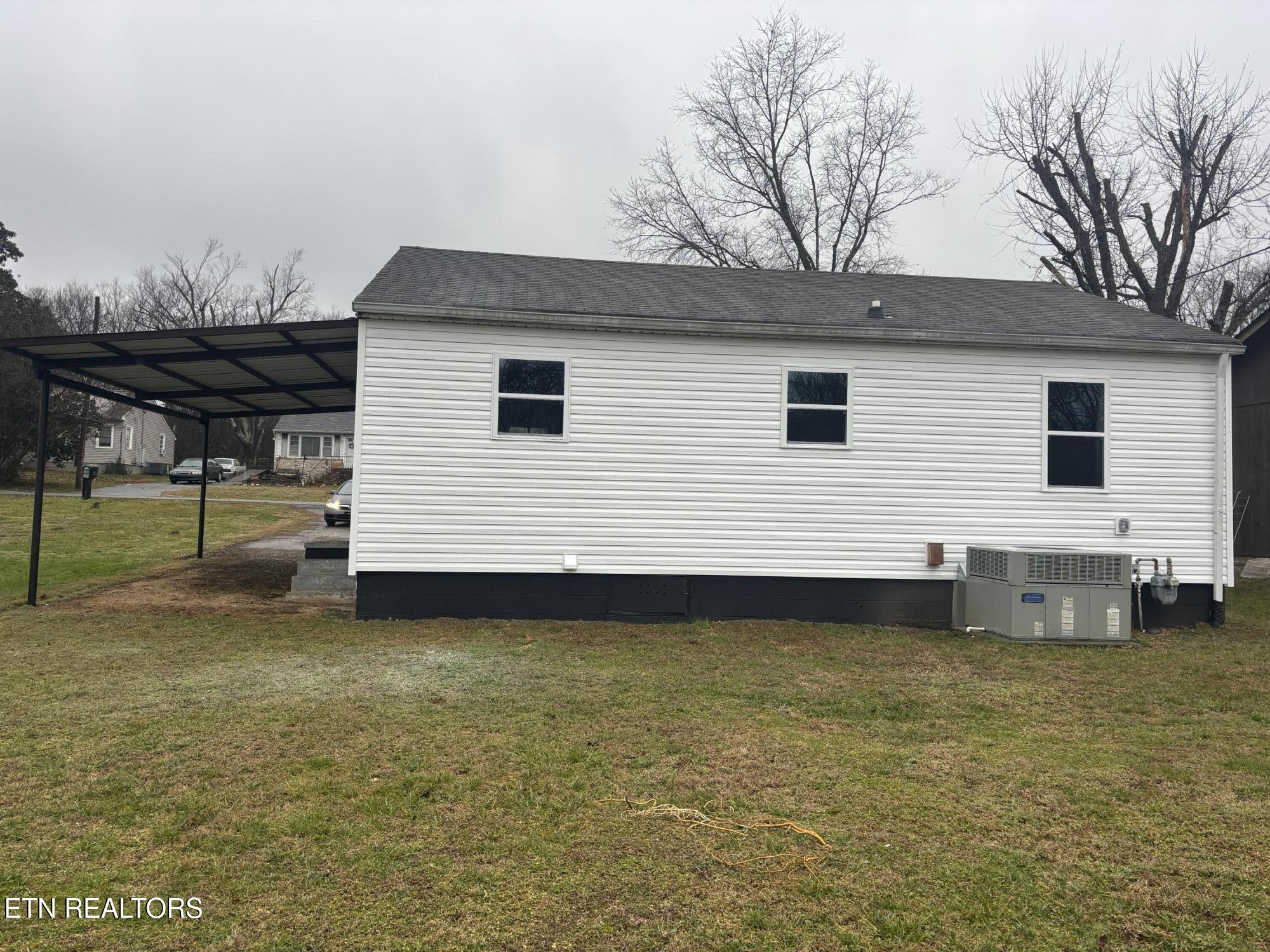 2392 Cecelia Avenue Maryville TN 37804