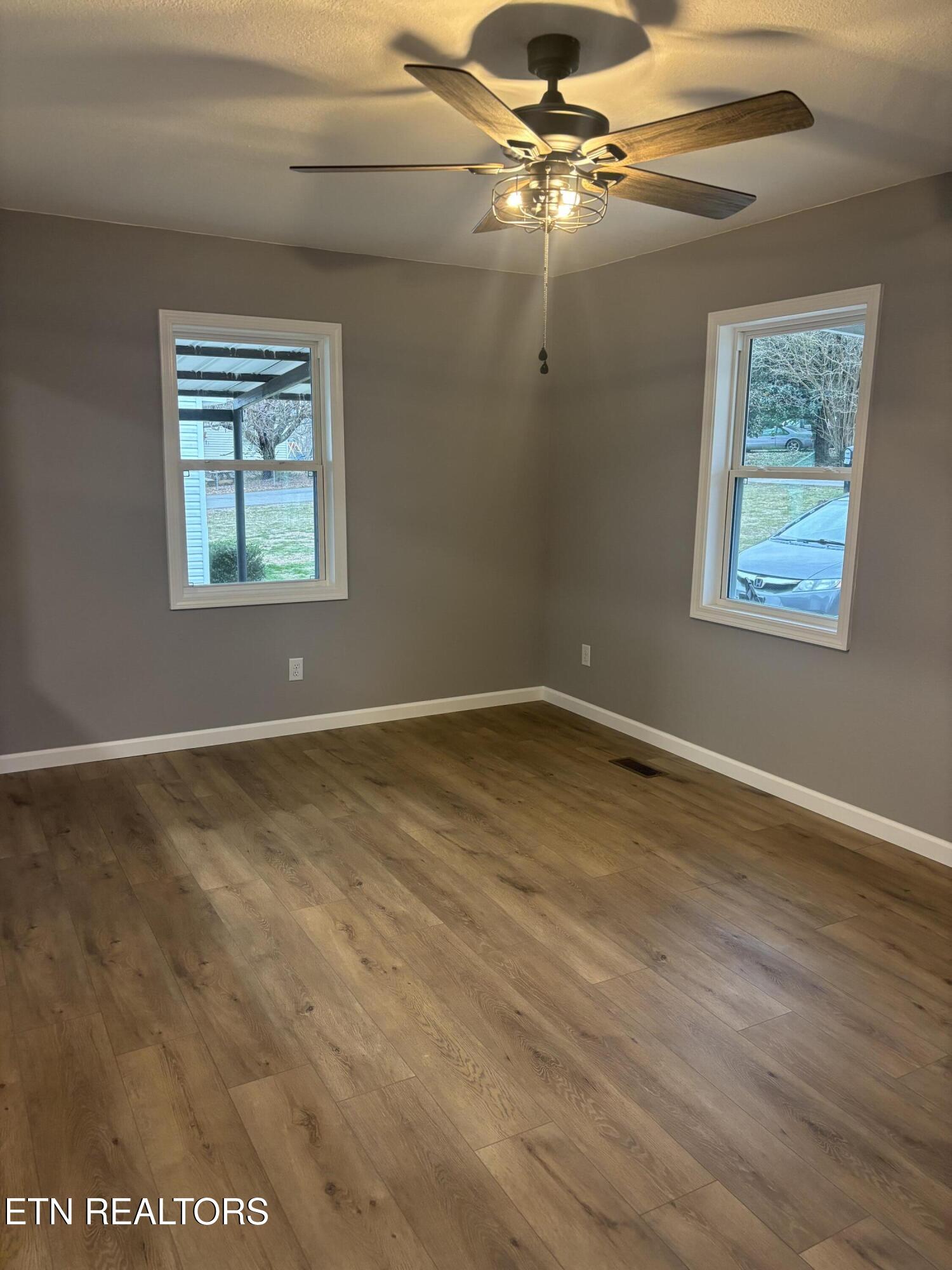 2392 Cecelia Avenue Maryville TN 37804