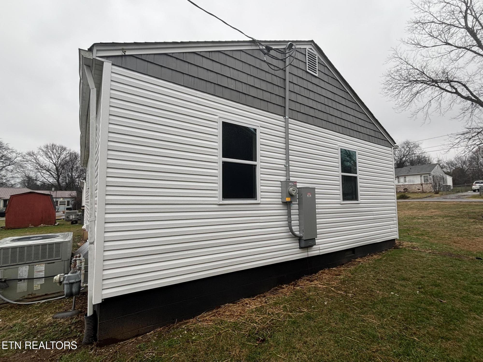 2392 Cecelia Avenue Maryville TN 37804