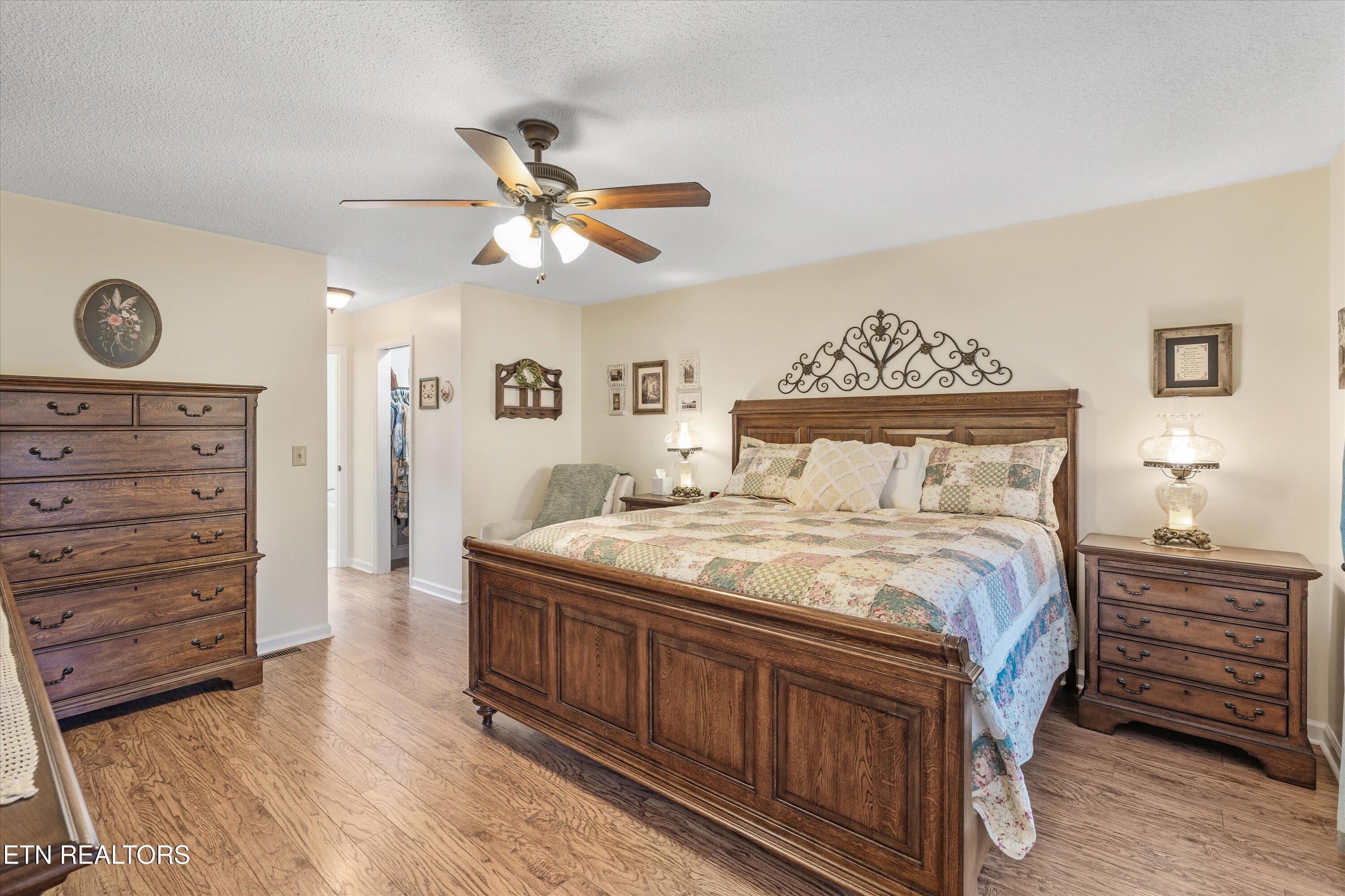 925 Crestview Circle Lenoir City TN 37772