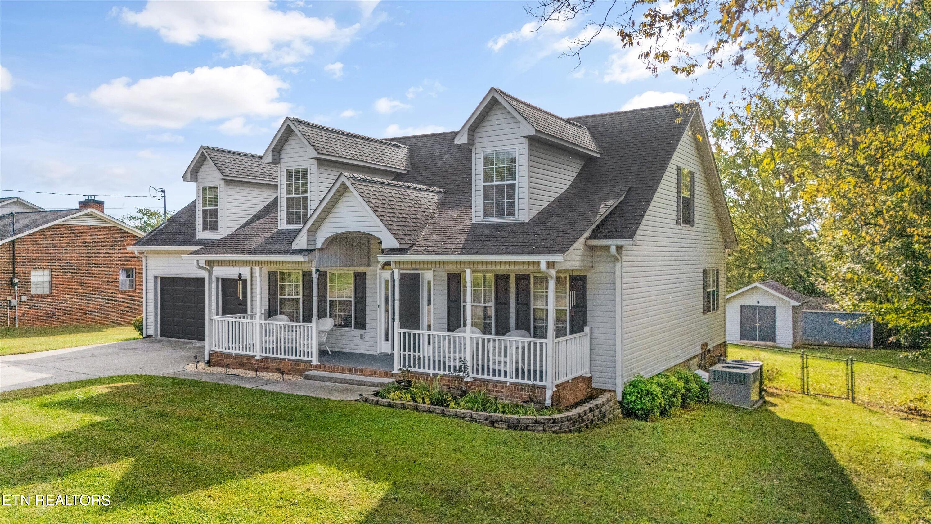 925 Crestview Circle Lenoir City TN 37772