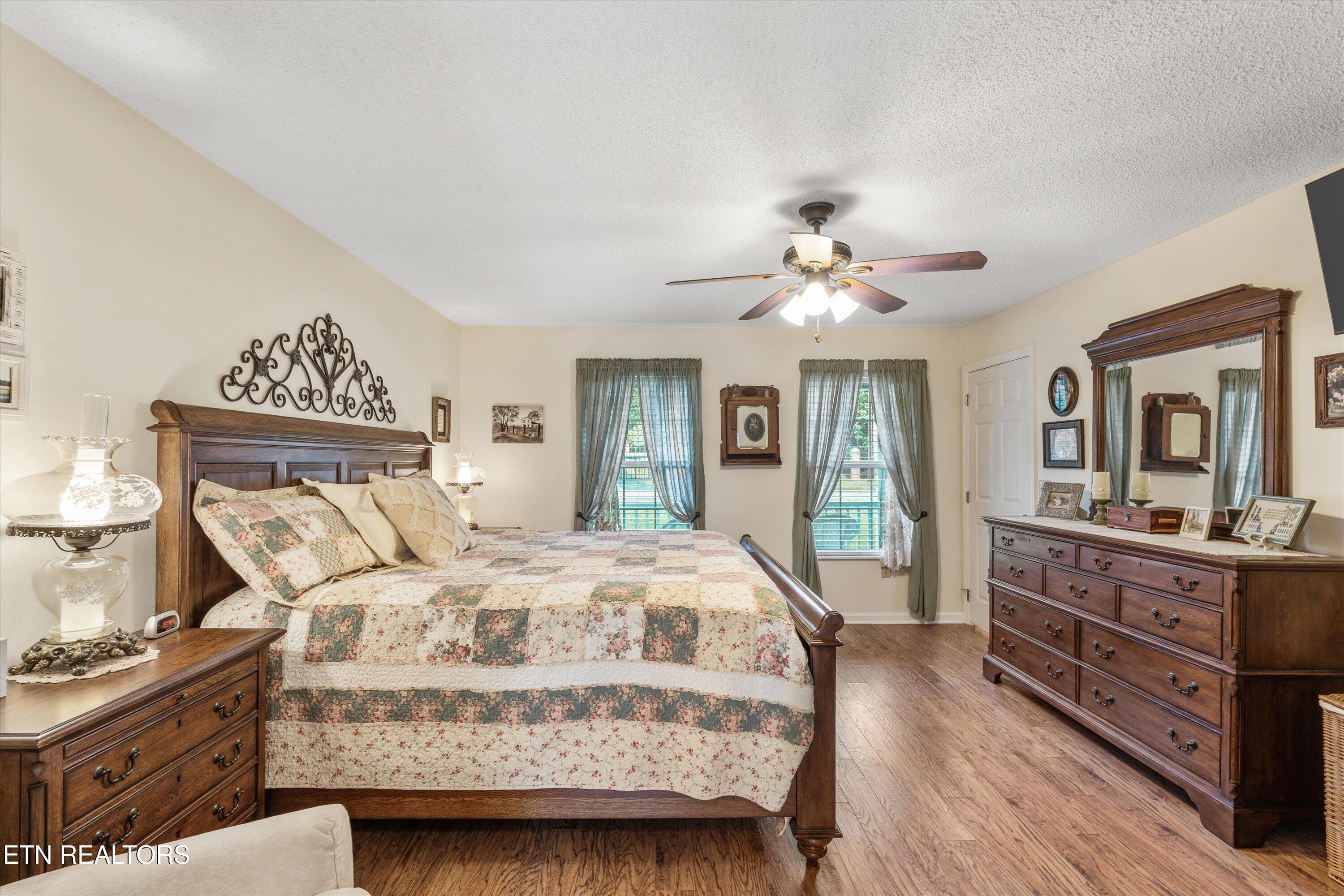 925 Crestview Circle Lenoir City TN 37772