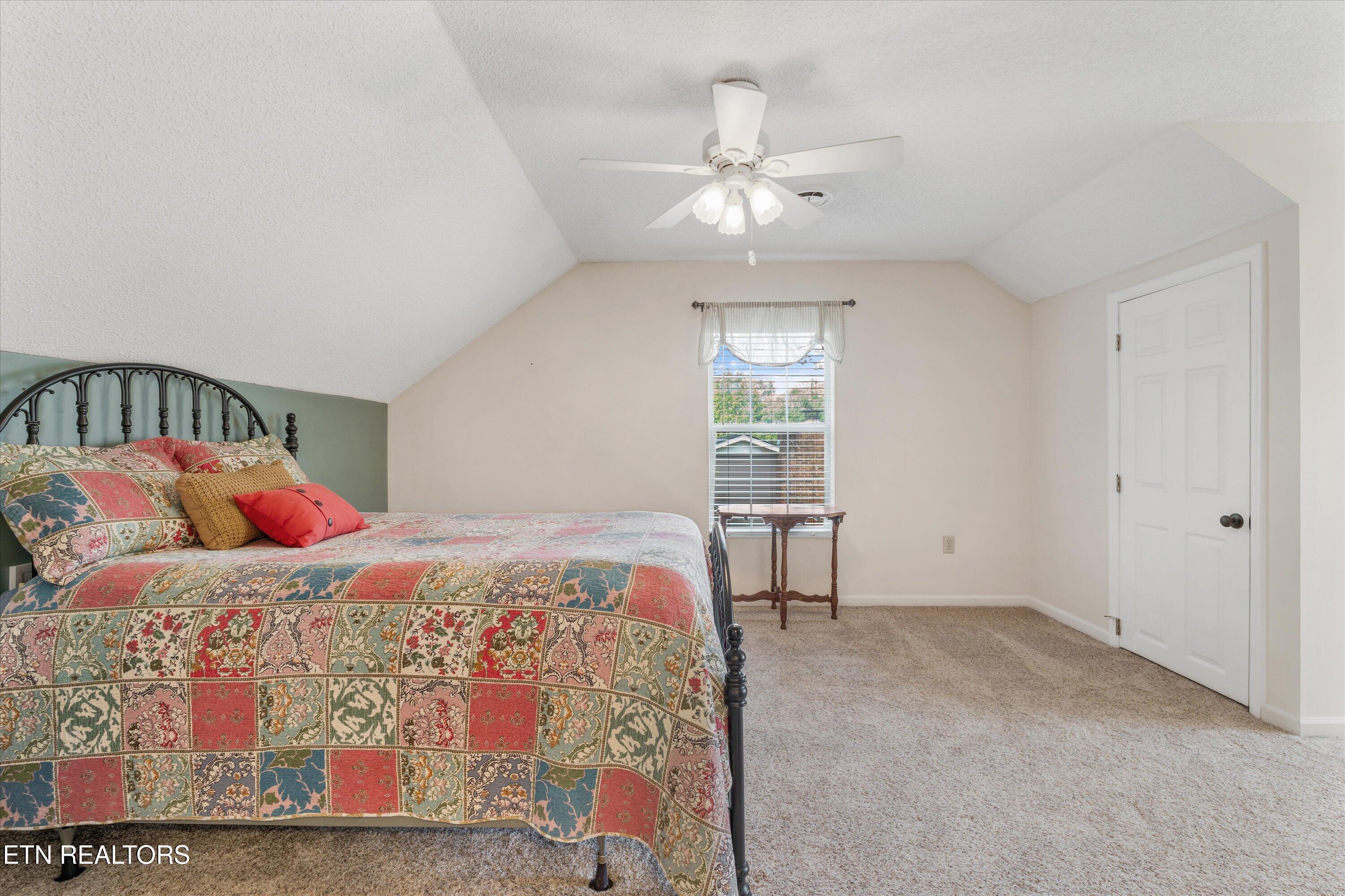 925 Crestview Circle Lenoir City TN 37772
