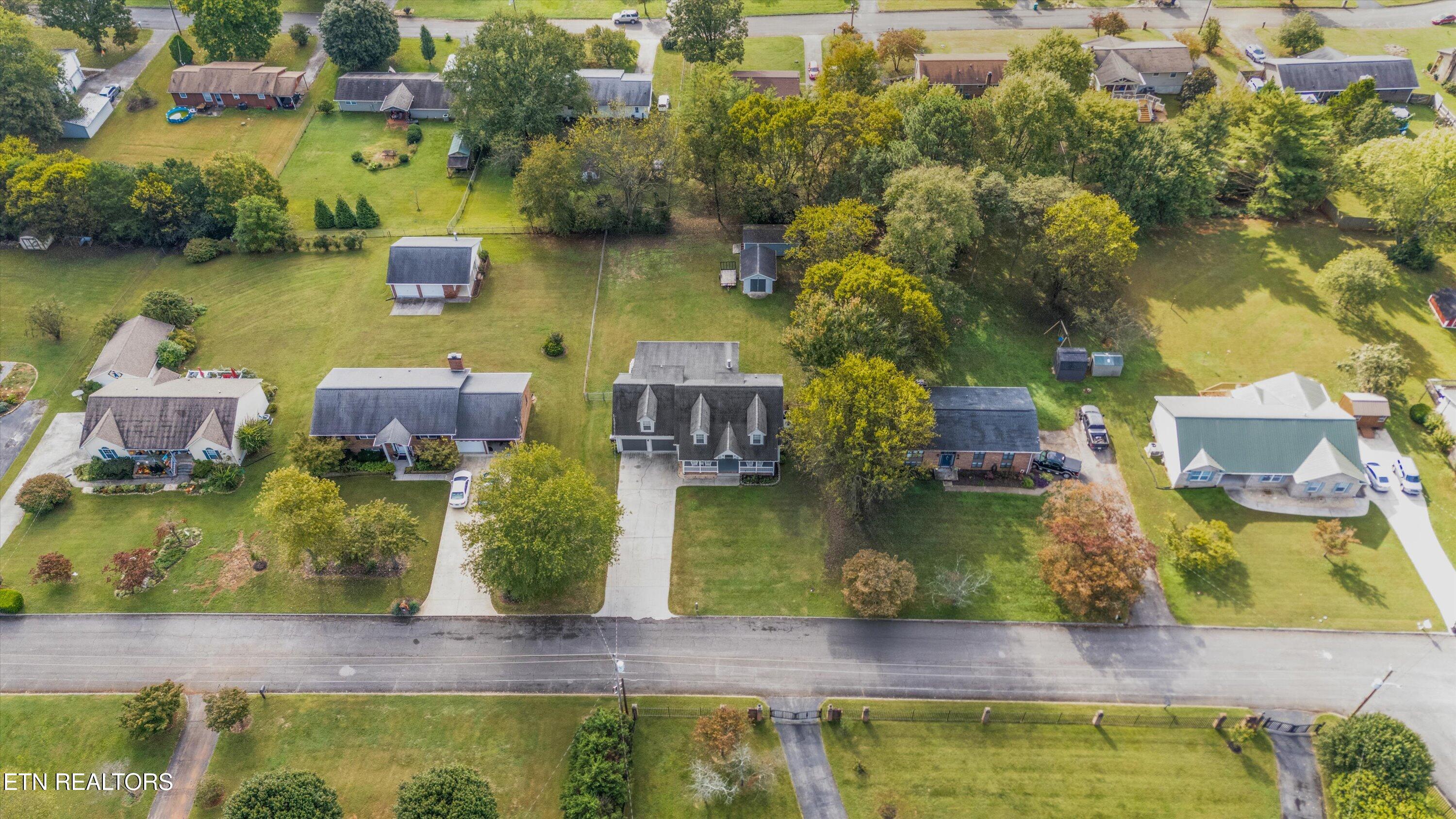 925 Crestview Circle Lenoir City TN 37772