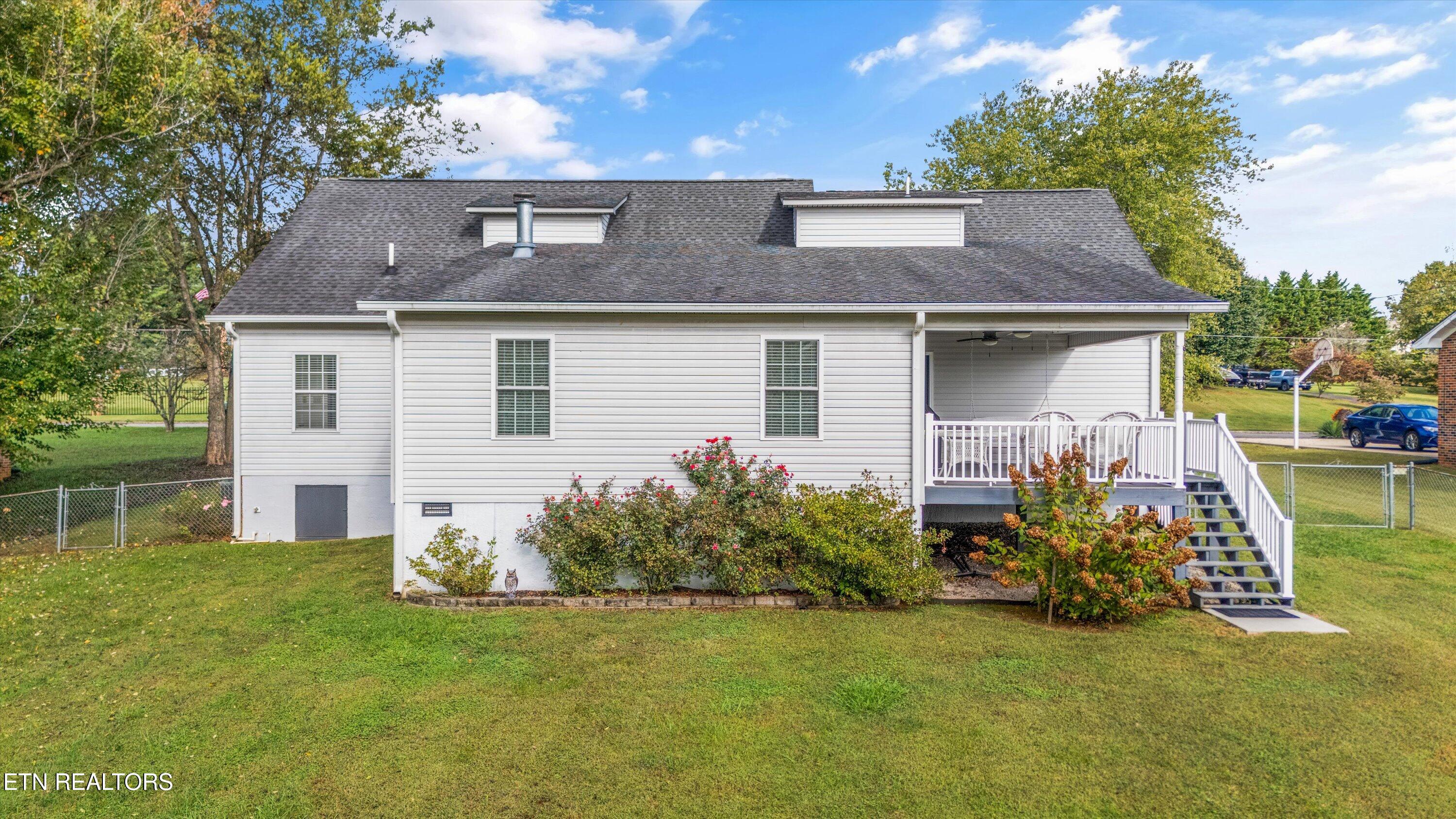 925 Crestview Circle Lenoir City TN 37772