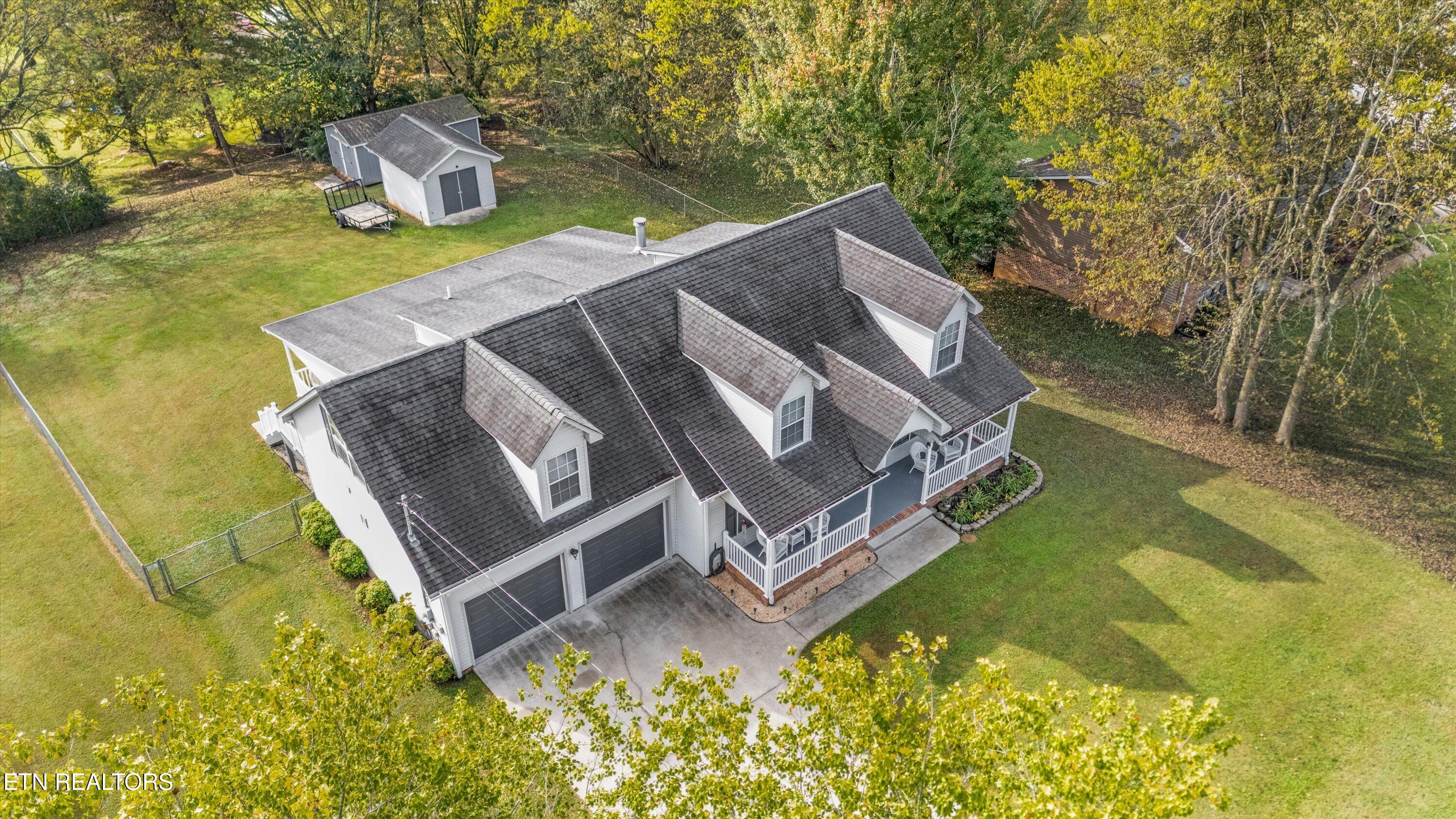 925 Crestview Circle Lenoir City TN 37772