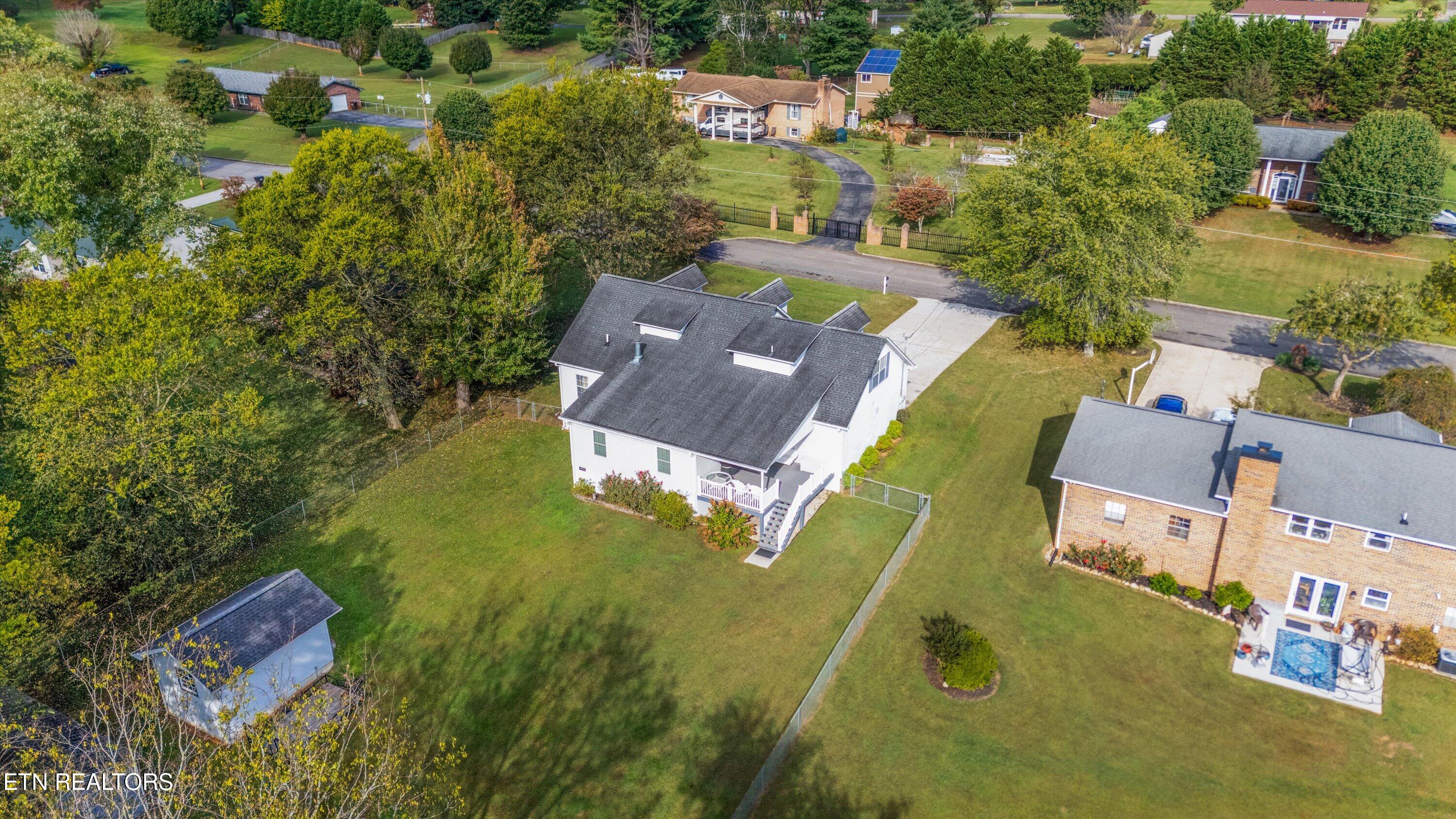 925 Crestview Circle Lenoir City TN 37772