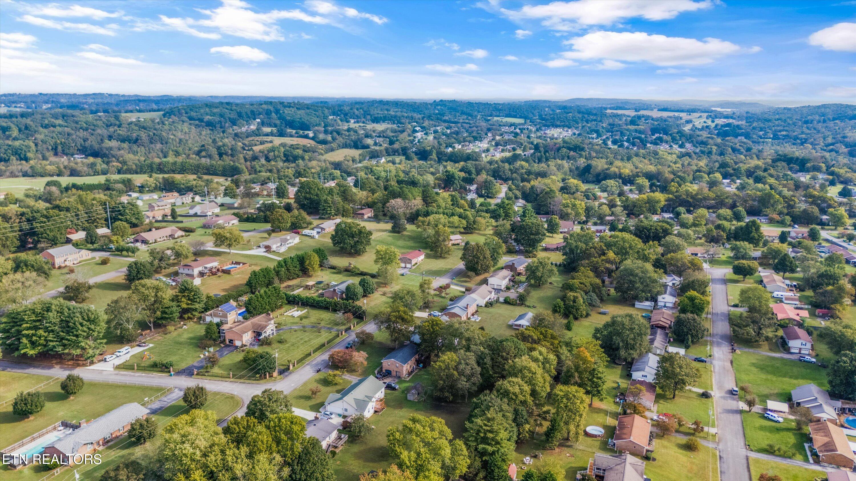 925 Crestview Circle Lenoir City TN 37772