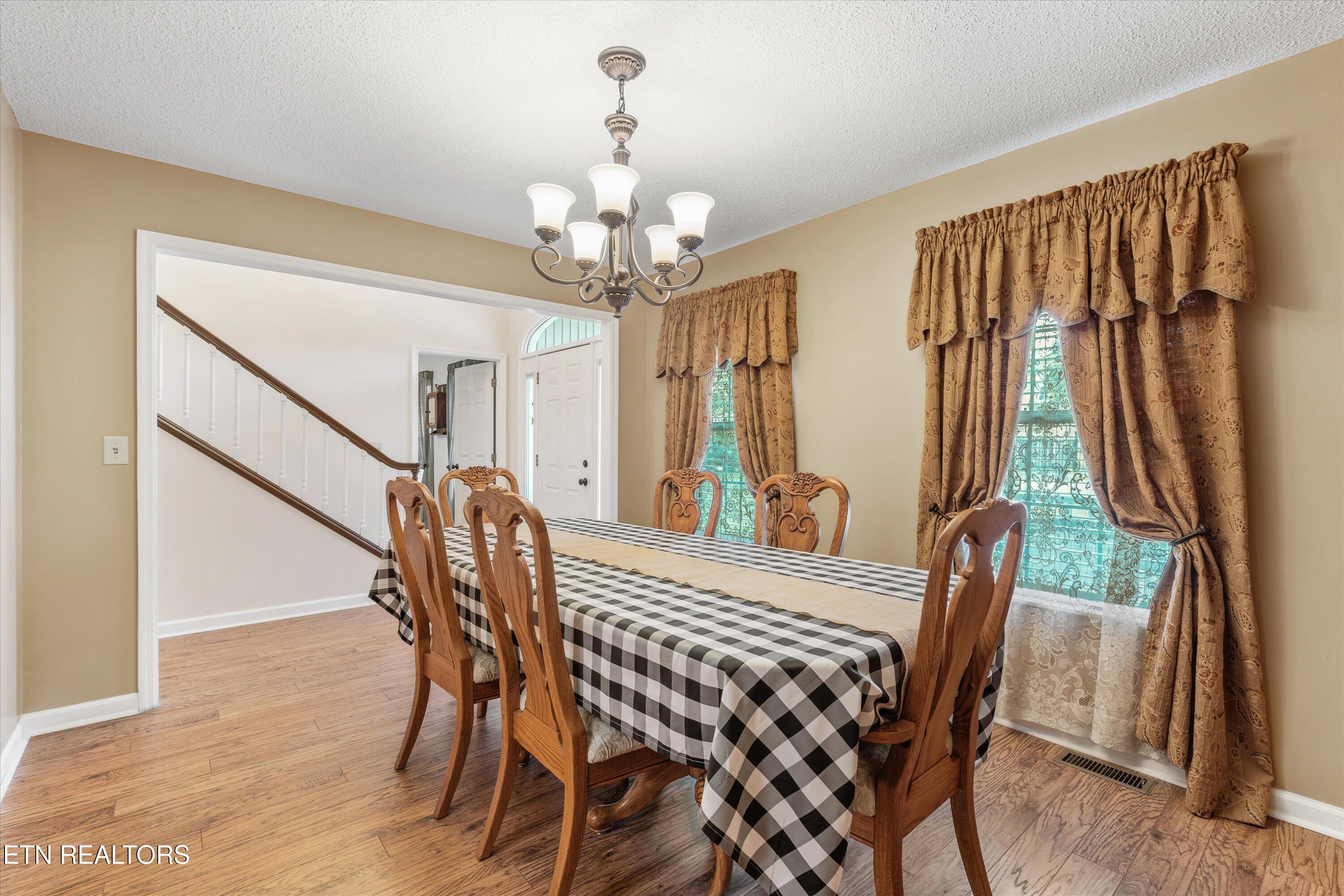 925 Crestview Circle Lenoir City TN 37772