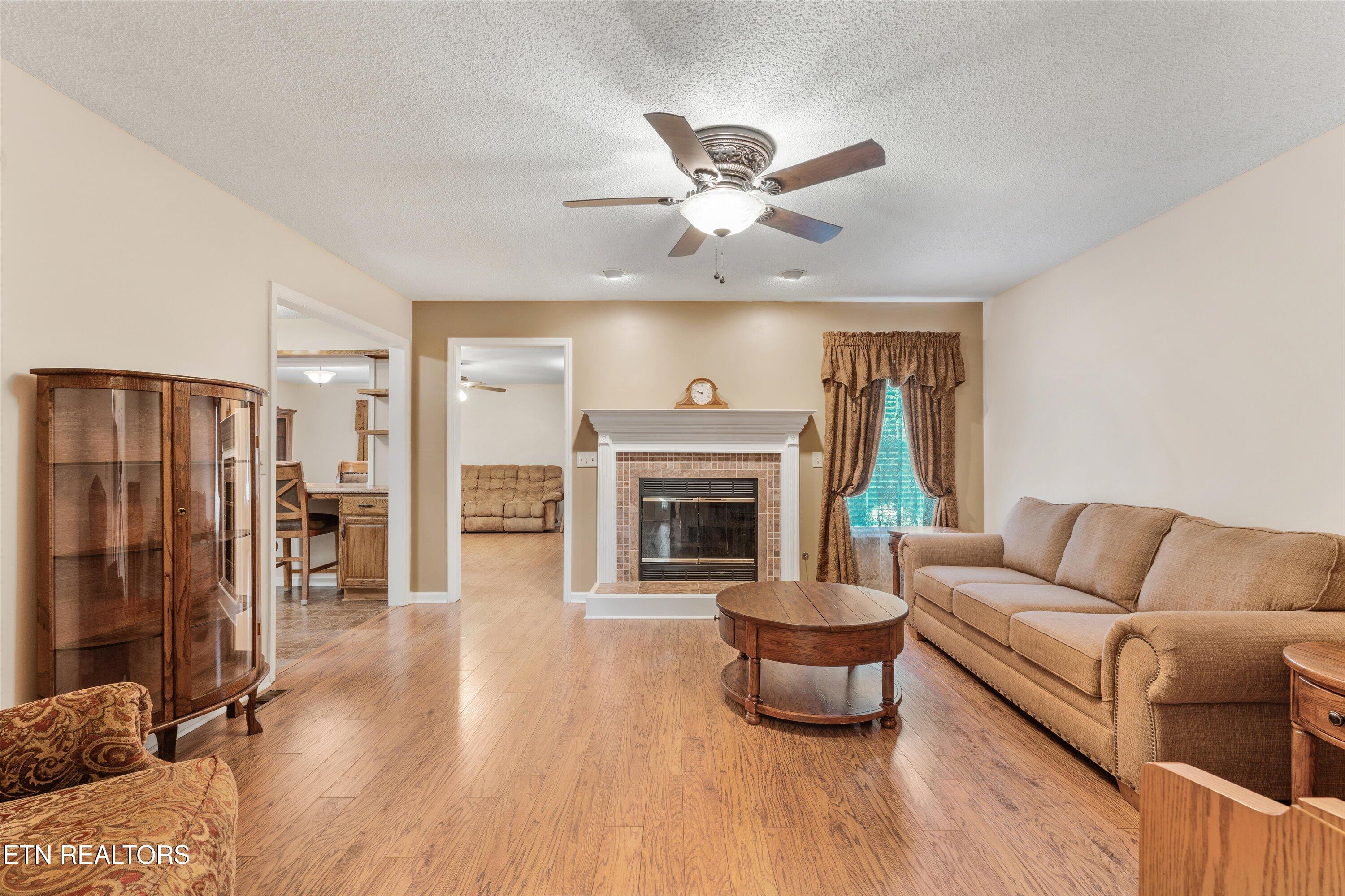 925 Crestview Circle Lenoir City TN 37772