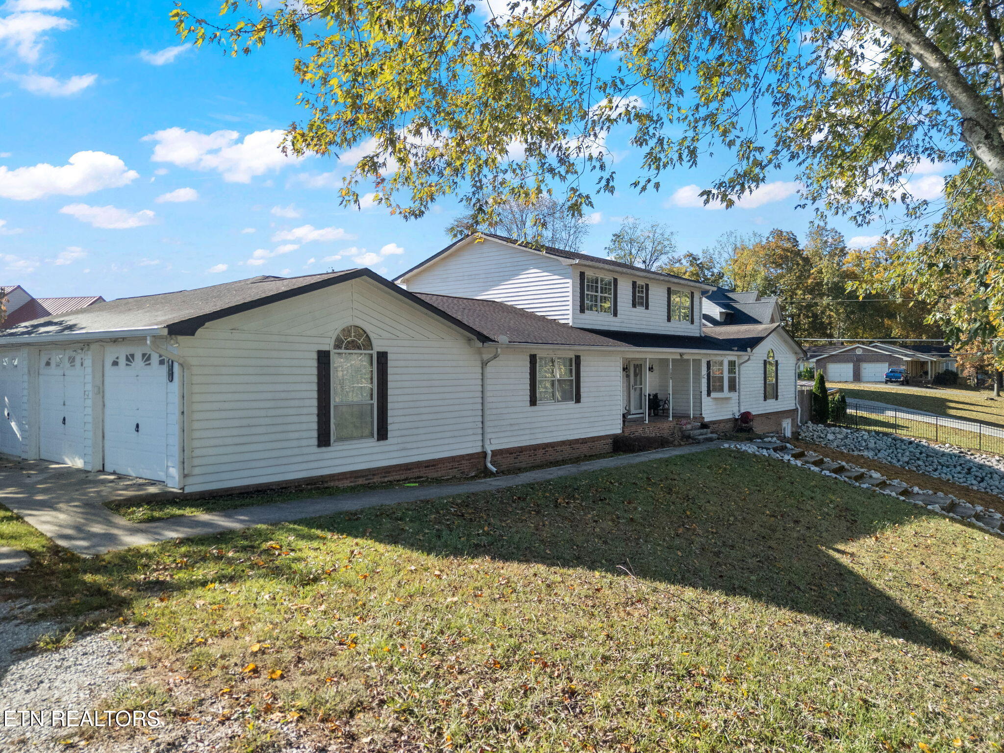 109 Cherry Lane Jacksboro TN 37757