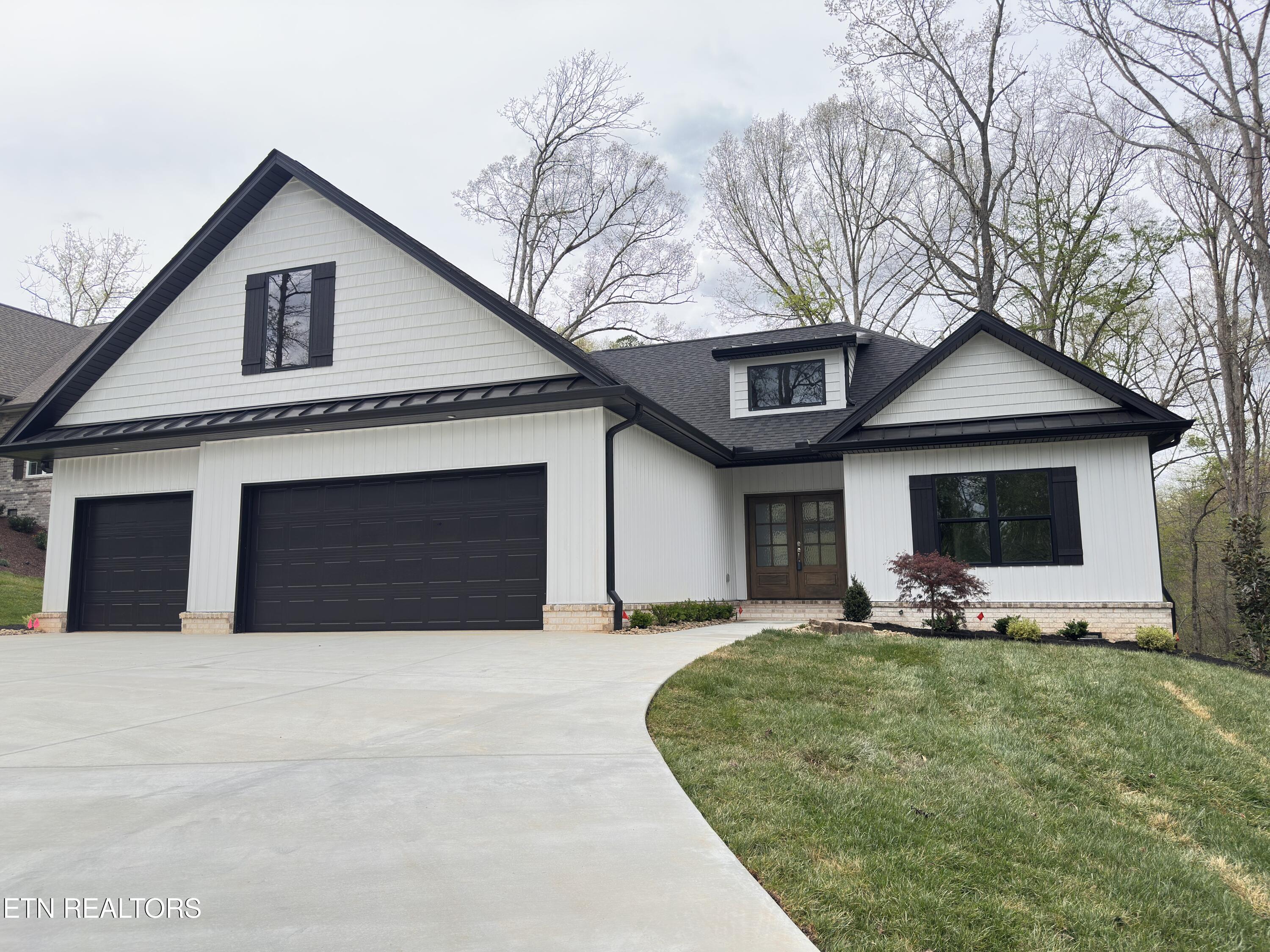 301 Seminole Trace Loudon TN 37774