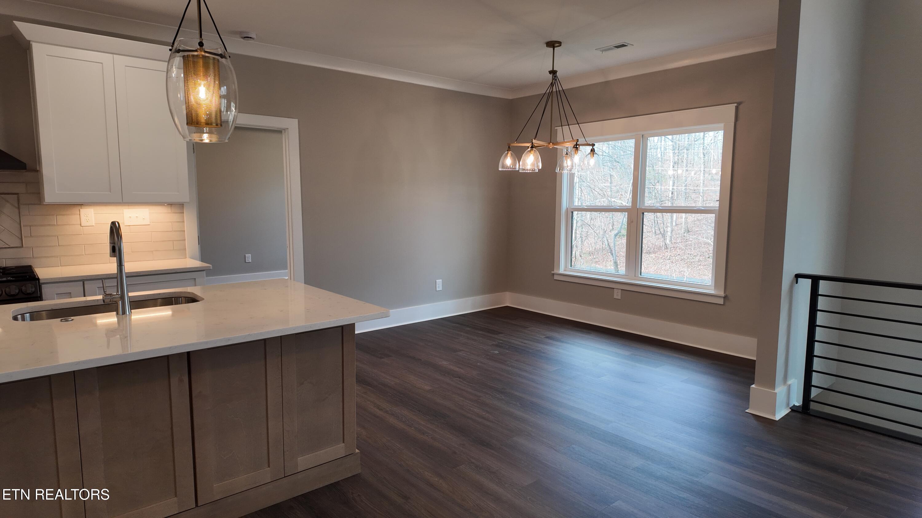 301 Seminole Trace Loudon TN 37774