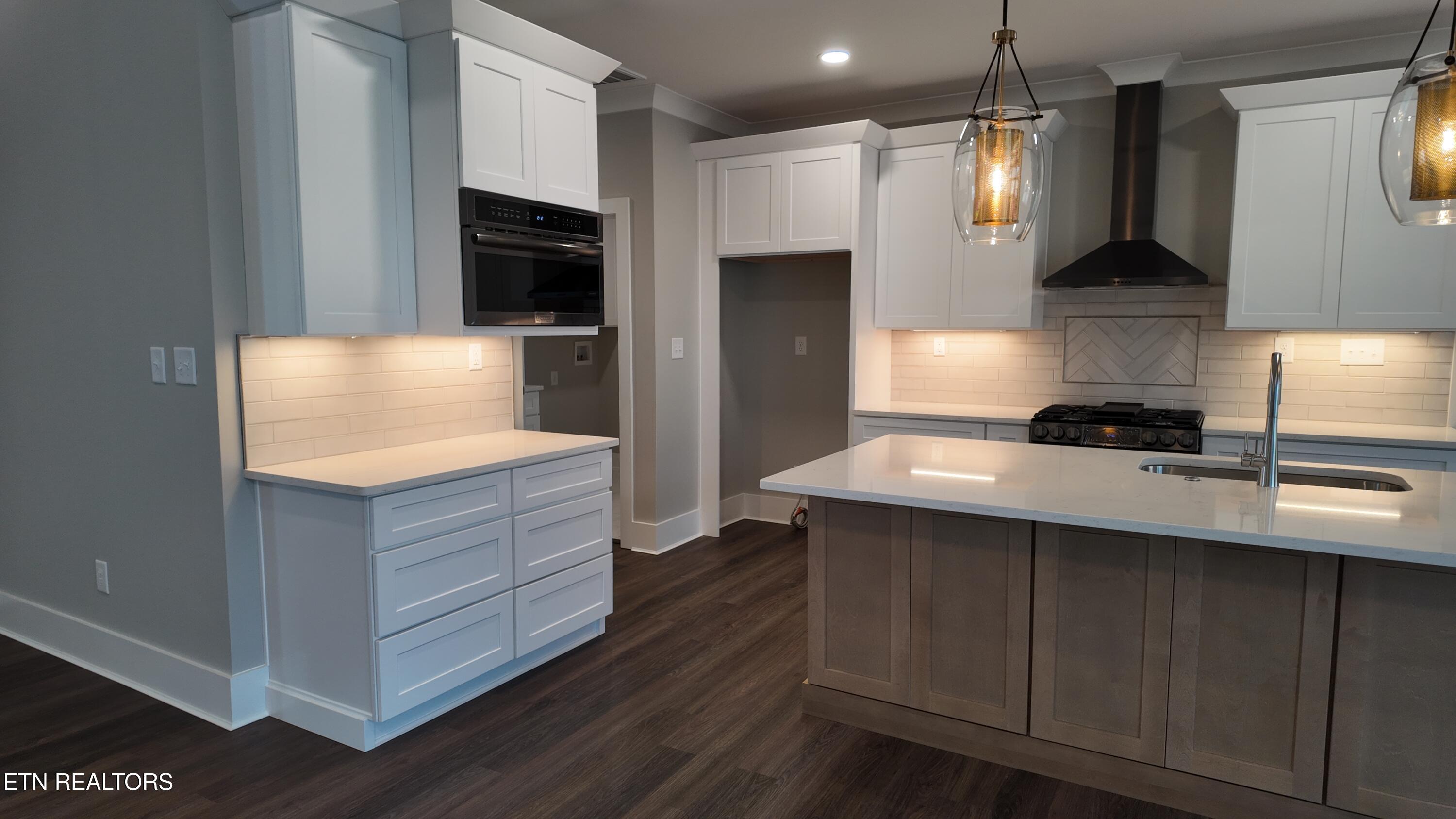 301 Seminole Trace Loudon TN 37774