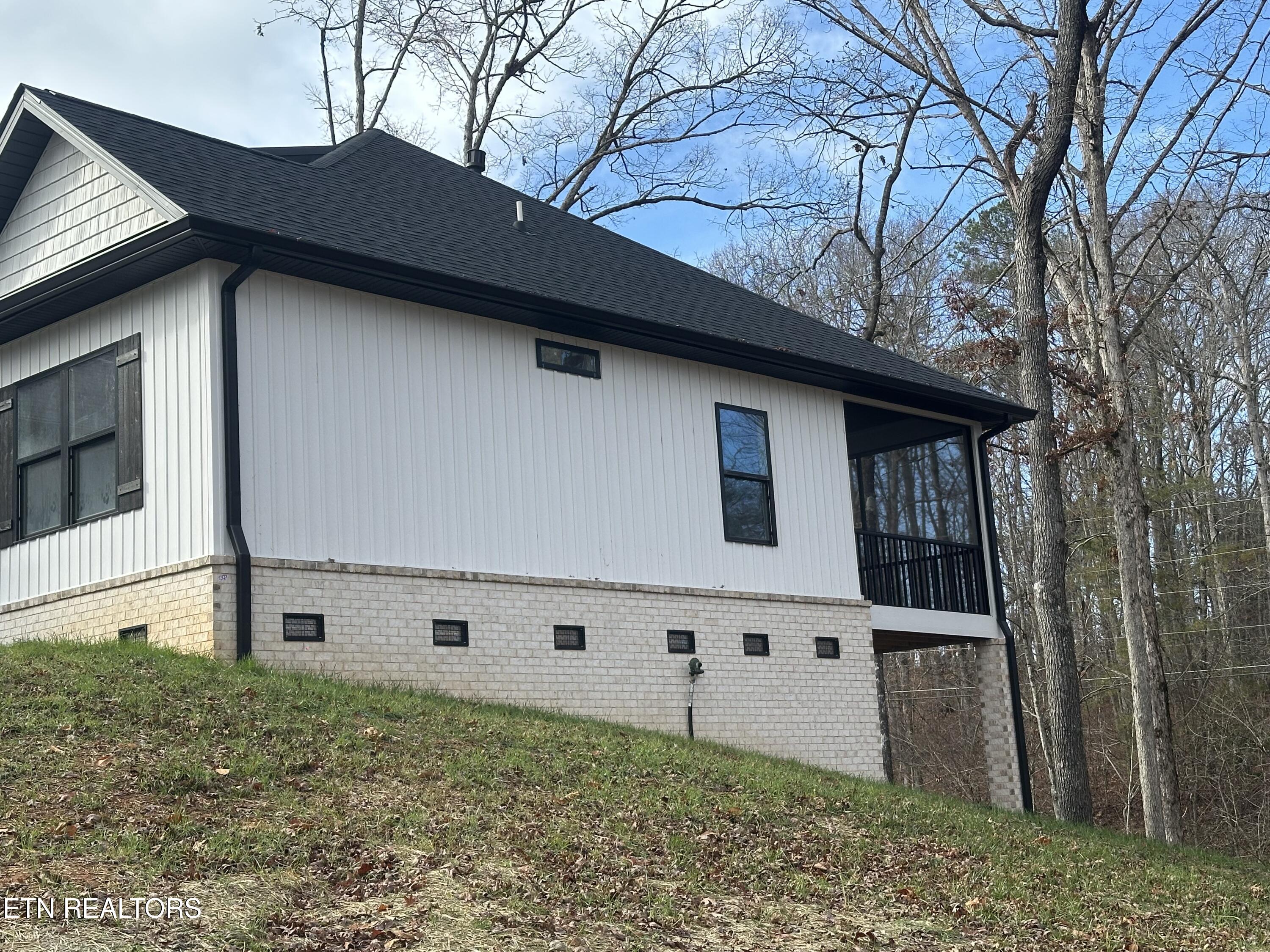 301 Seminole Trace Loudon TN 37774