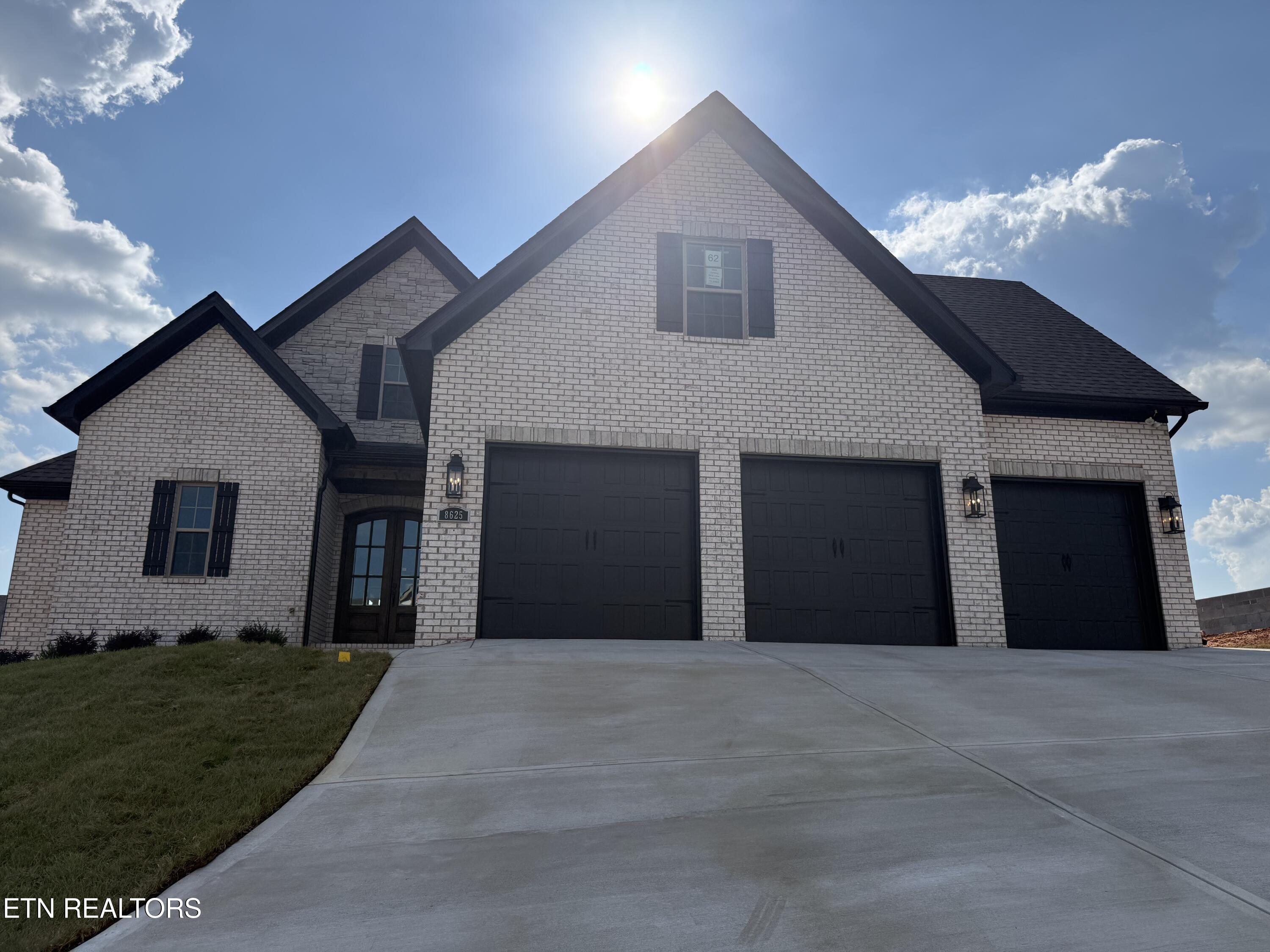 8625 Dancing Bear Lane Knoxville TN 37923