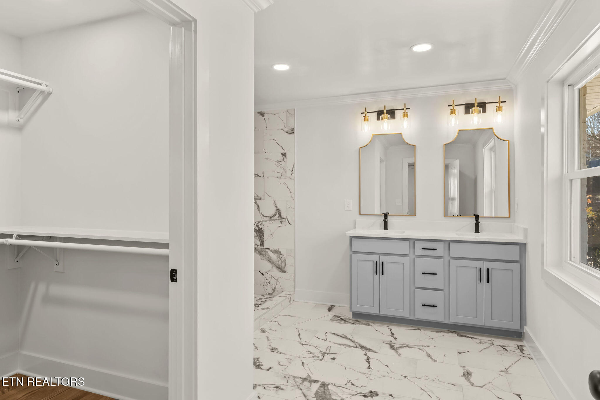 221 Medford Road Knoxville TN 37922