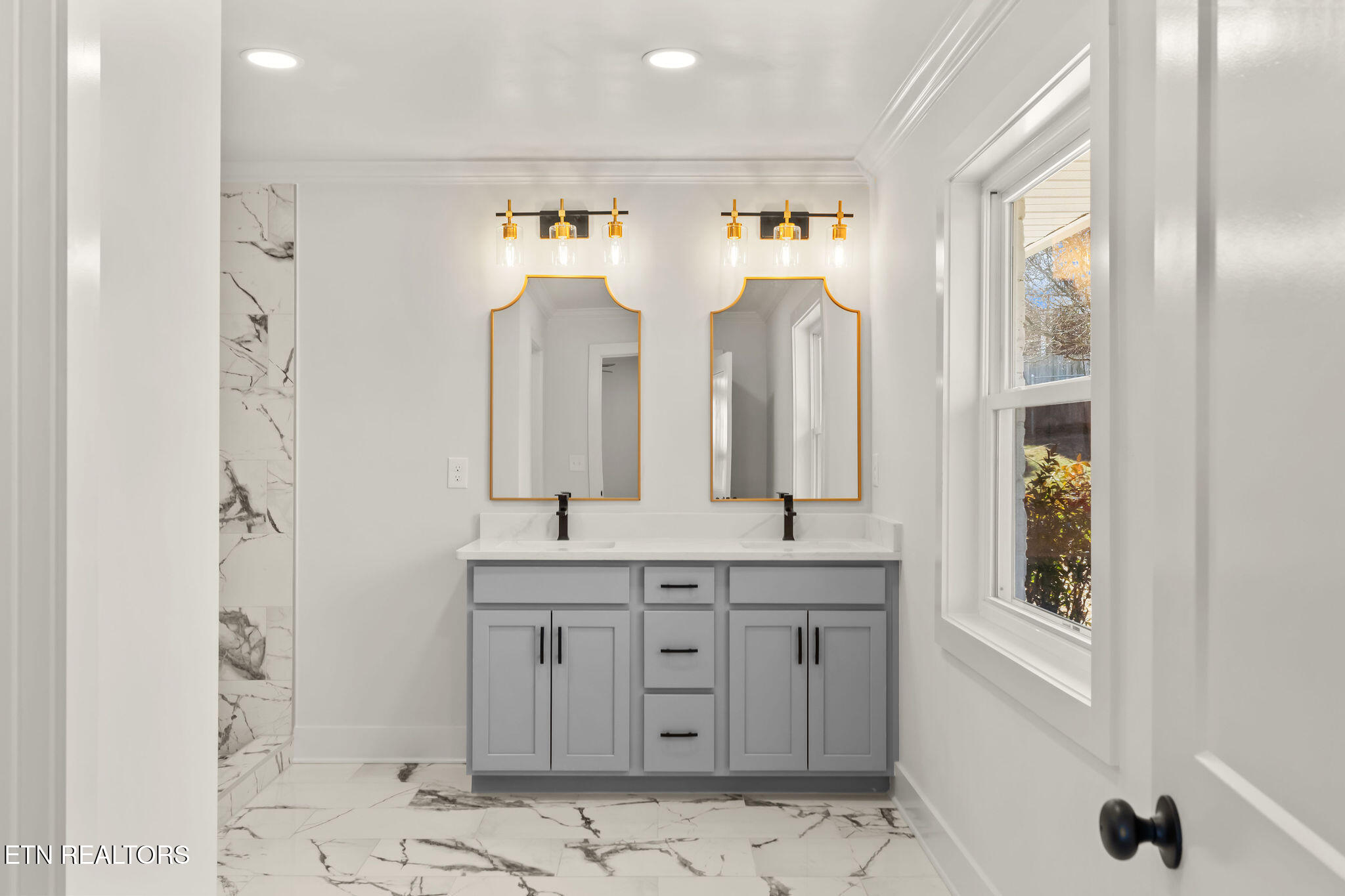 221 Medford Road Knoxville TN 37922