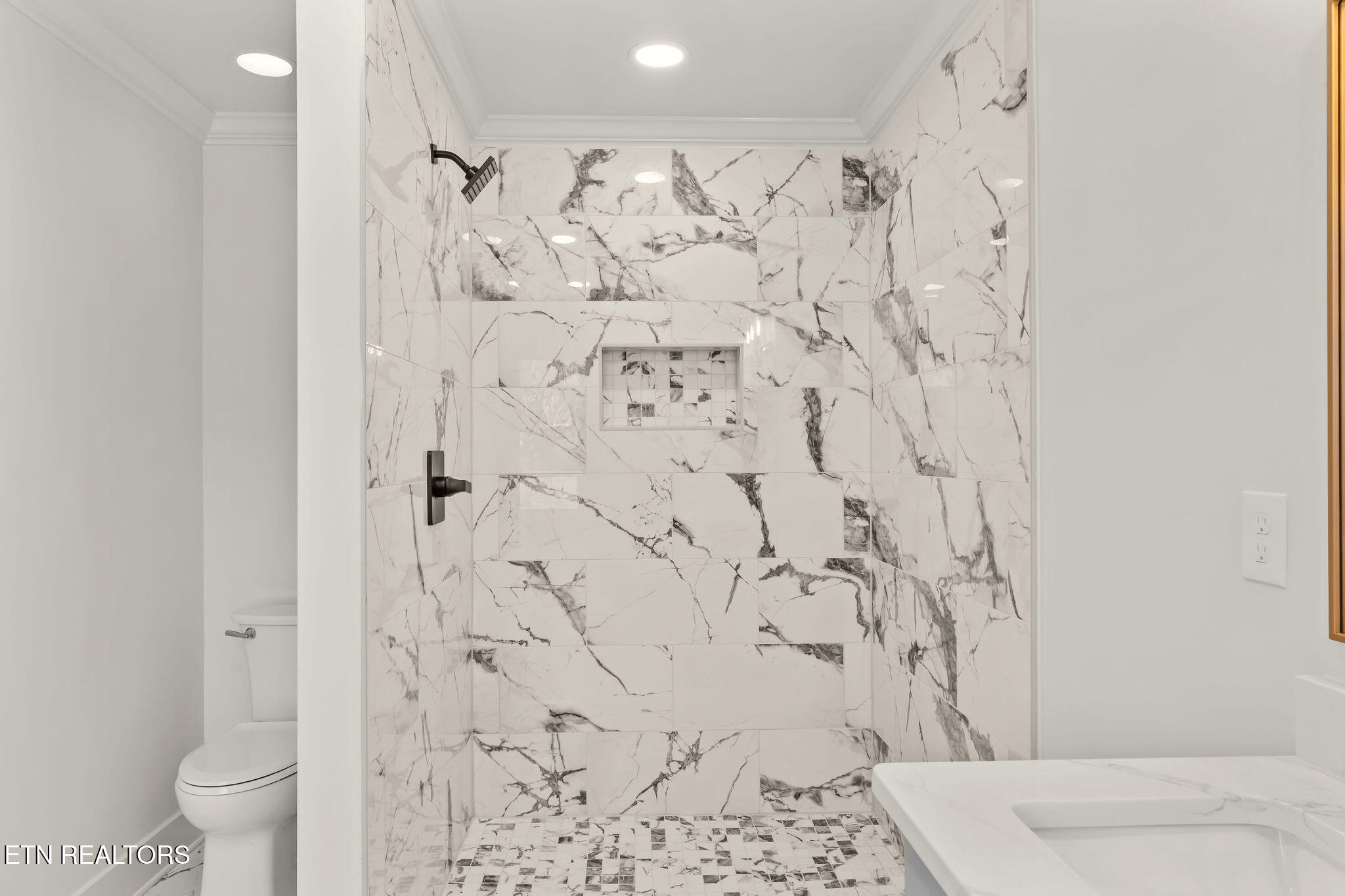 221 Medford Road Knoxville TN 37922