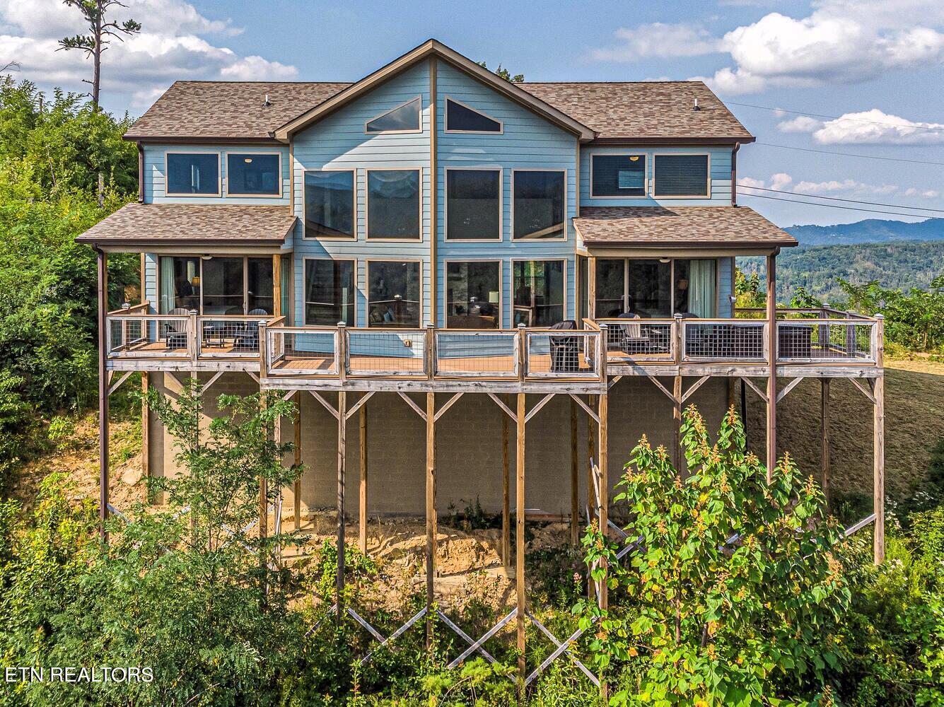 907 Village Loop Road Gatlinburg TN 37738