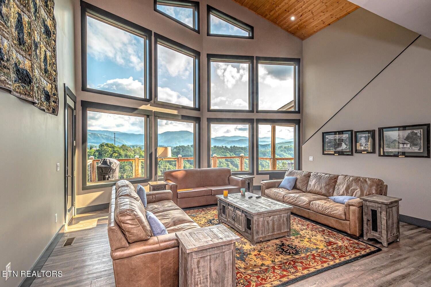 907 Village Loop Road Gatlinburg TN 37738