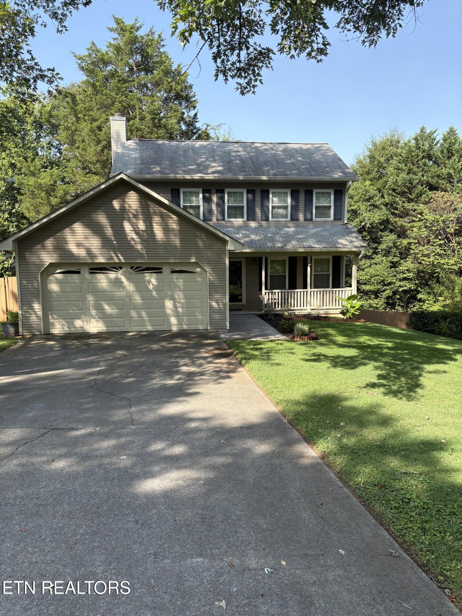 1204 Folkstone Place Knoxville TN 37931