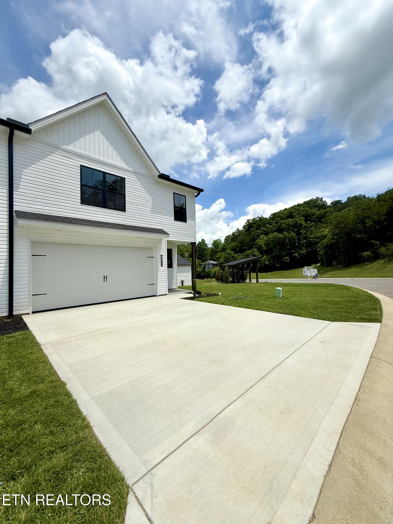 8852 Chapman Trace Way Knoxville TN 37920