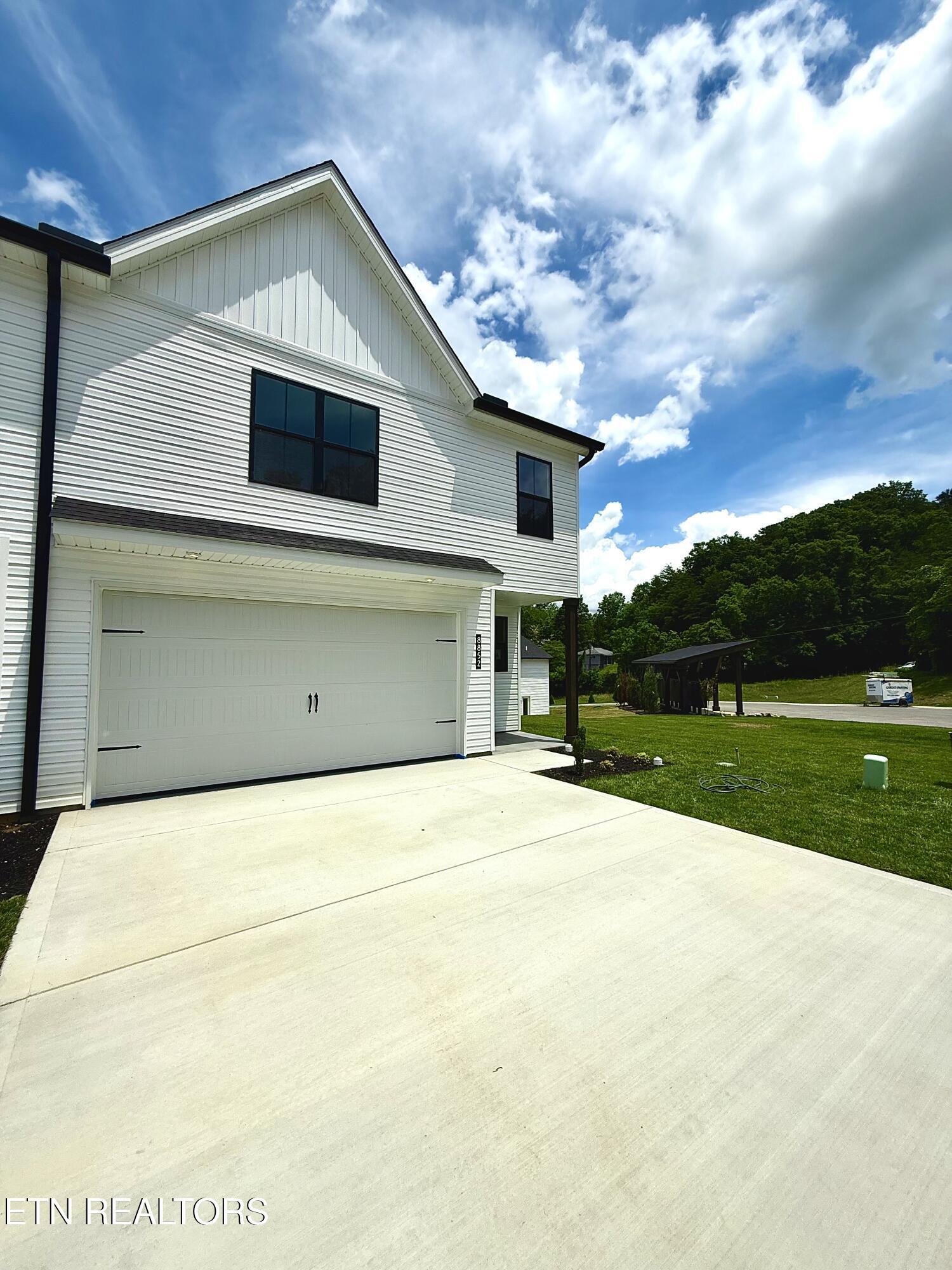 8852 Chapman Trace Way Knoxville TN 37920