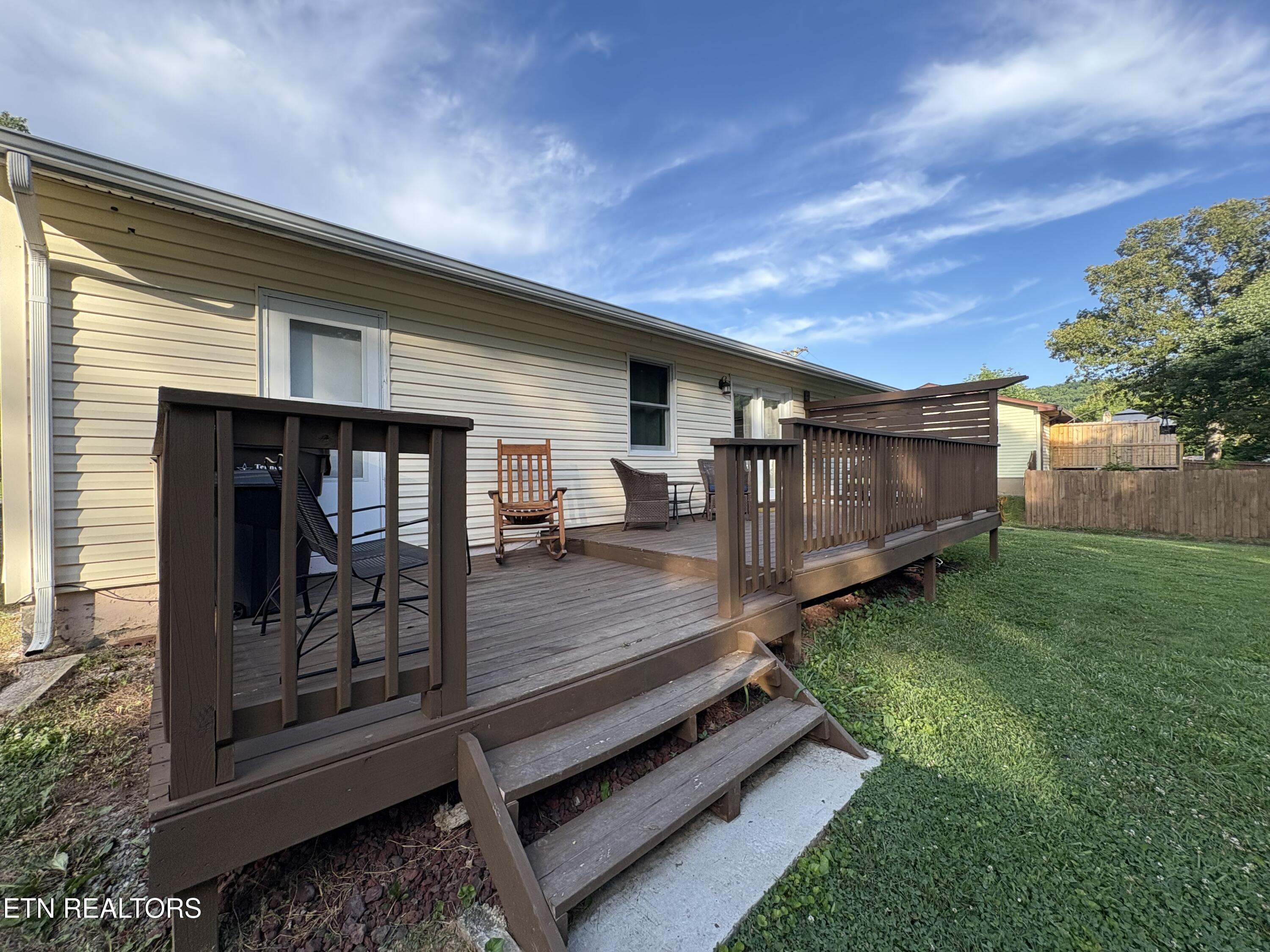 7133 Meadowbrook Circle Knoxville TN 37918