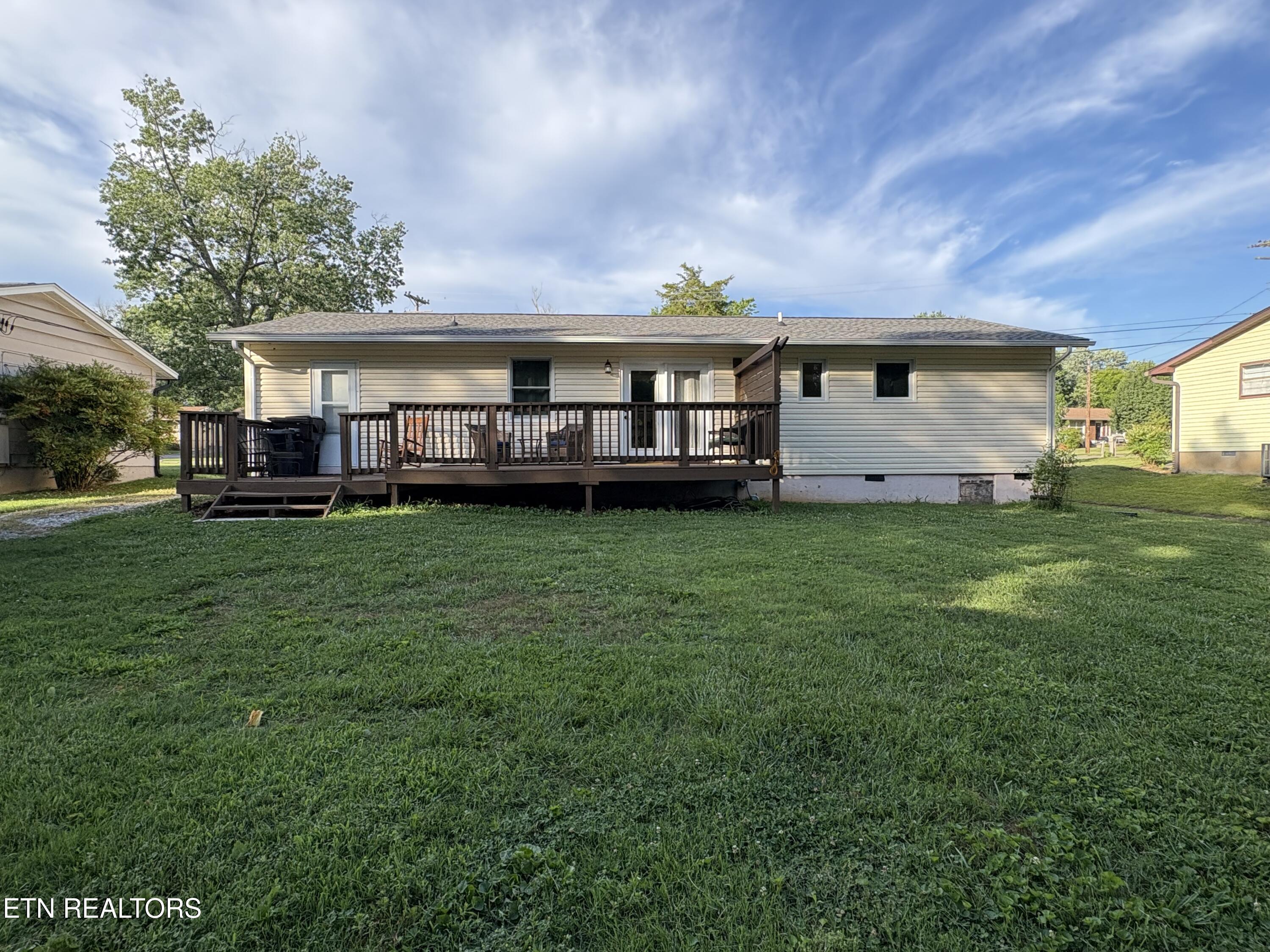 7133 Meadowbrook Circle Knoxville TN 37918