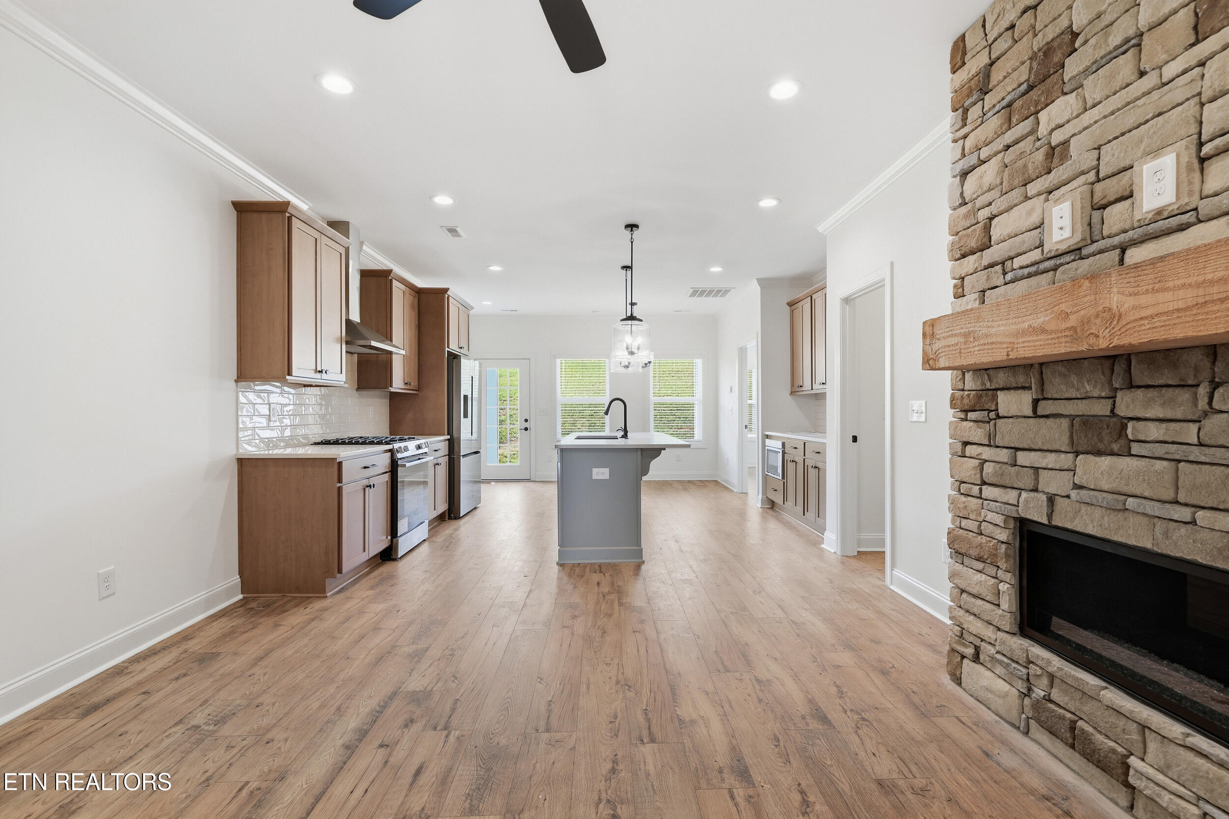 1824 Poplar Spgs Place Maryville TN 37803