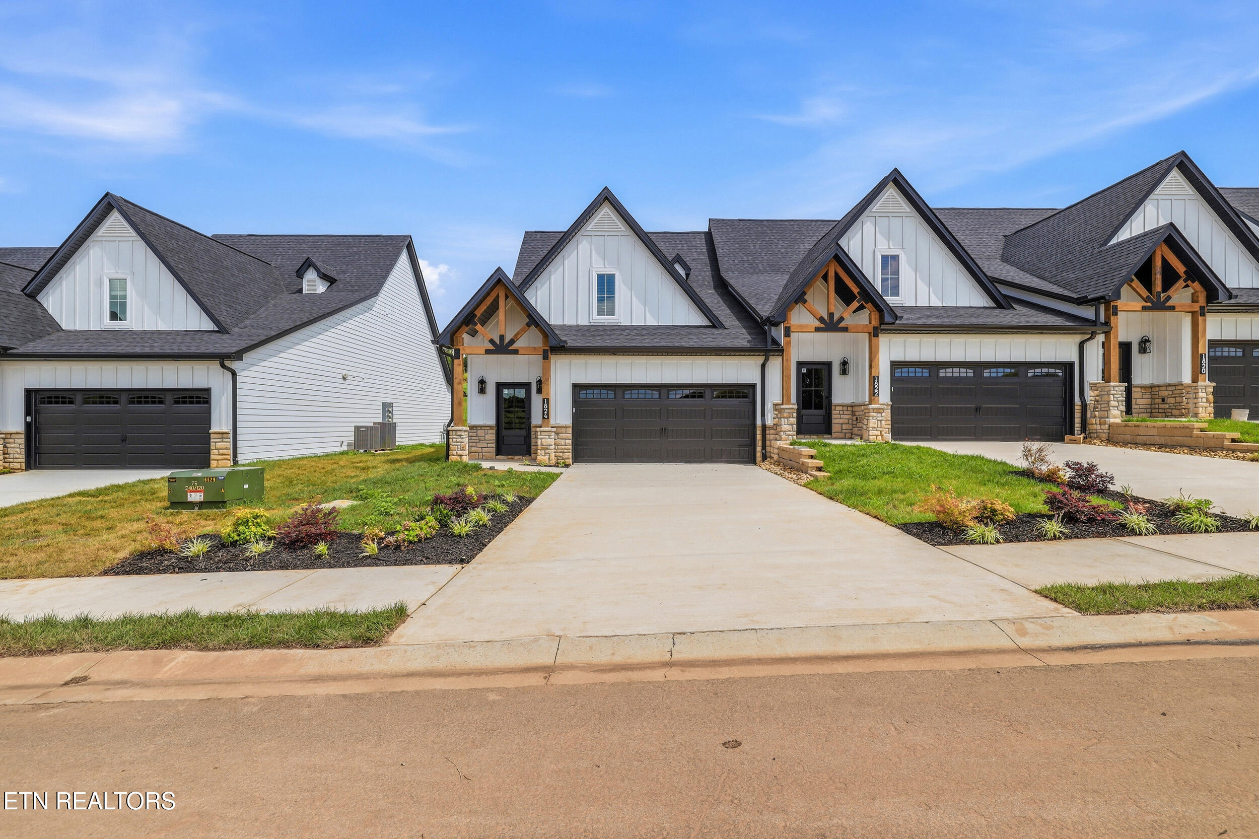 1824 Poplar Spgs Place Maryville TN 37803