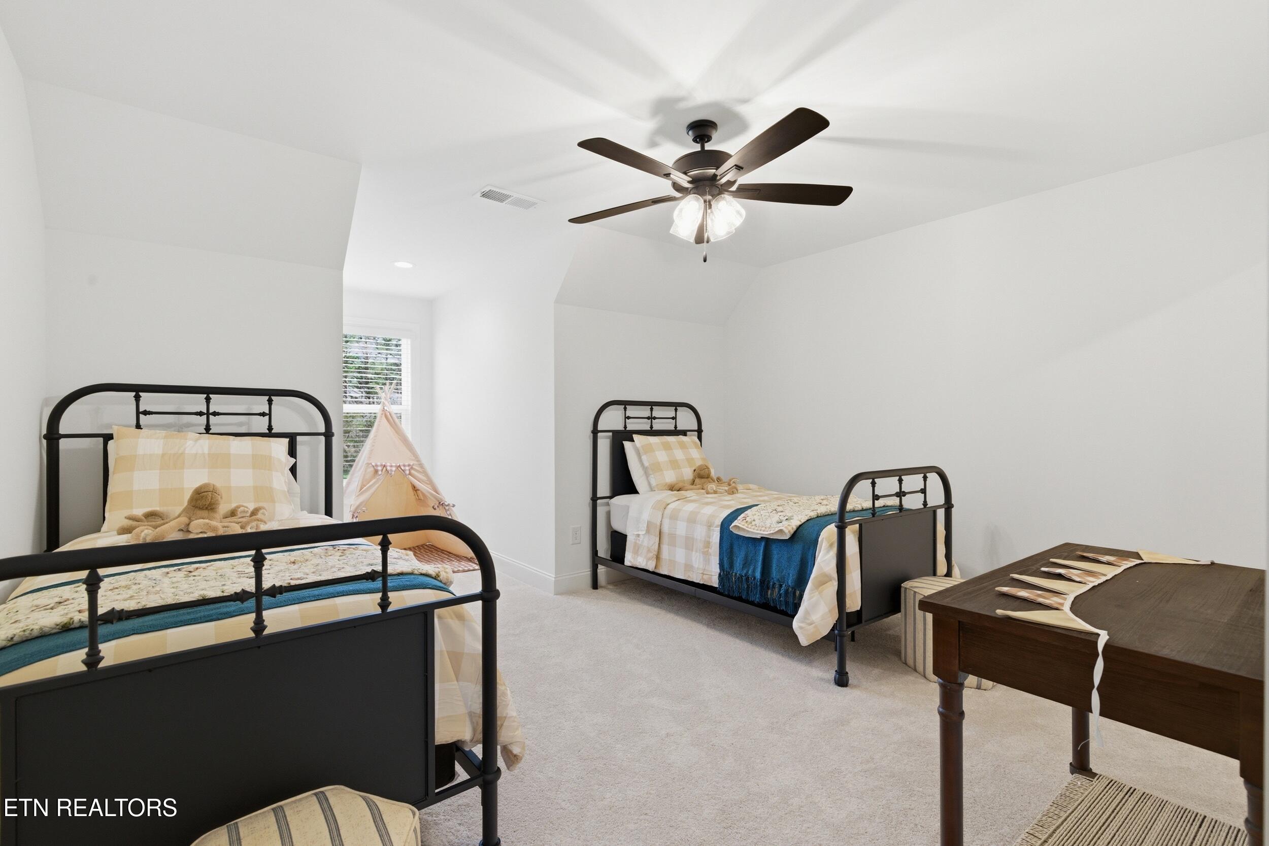 1824 Poplar Spgs Place Maryville TN 37803