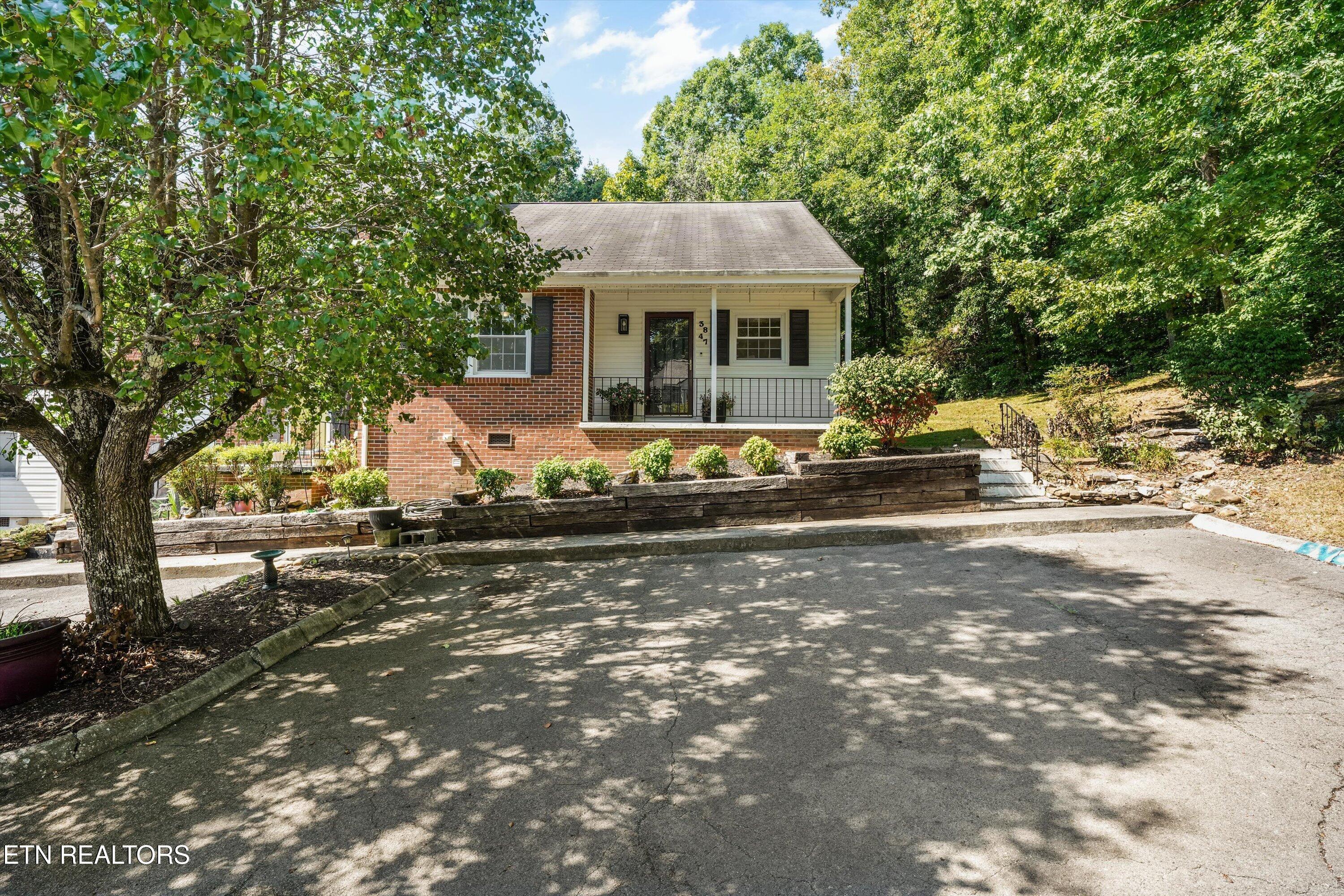 3847 Tambark Drive Knoxville TN 37917