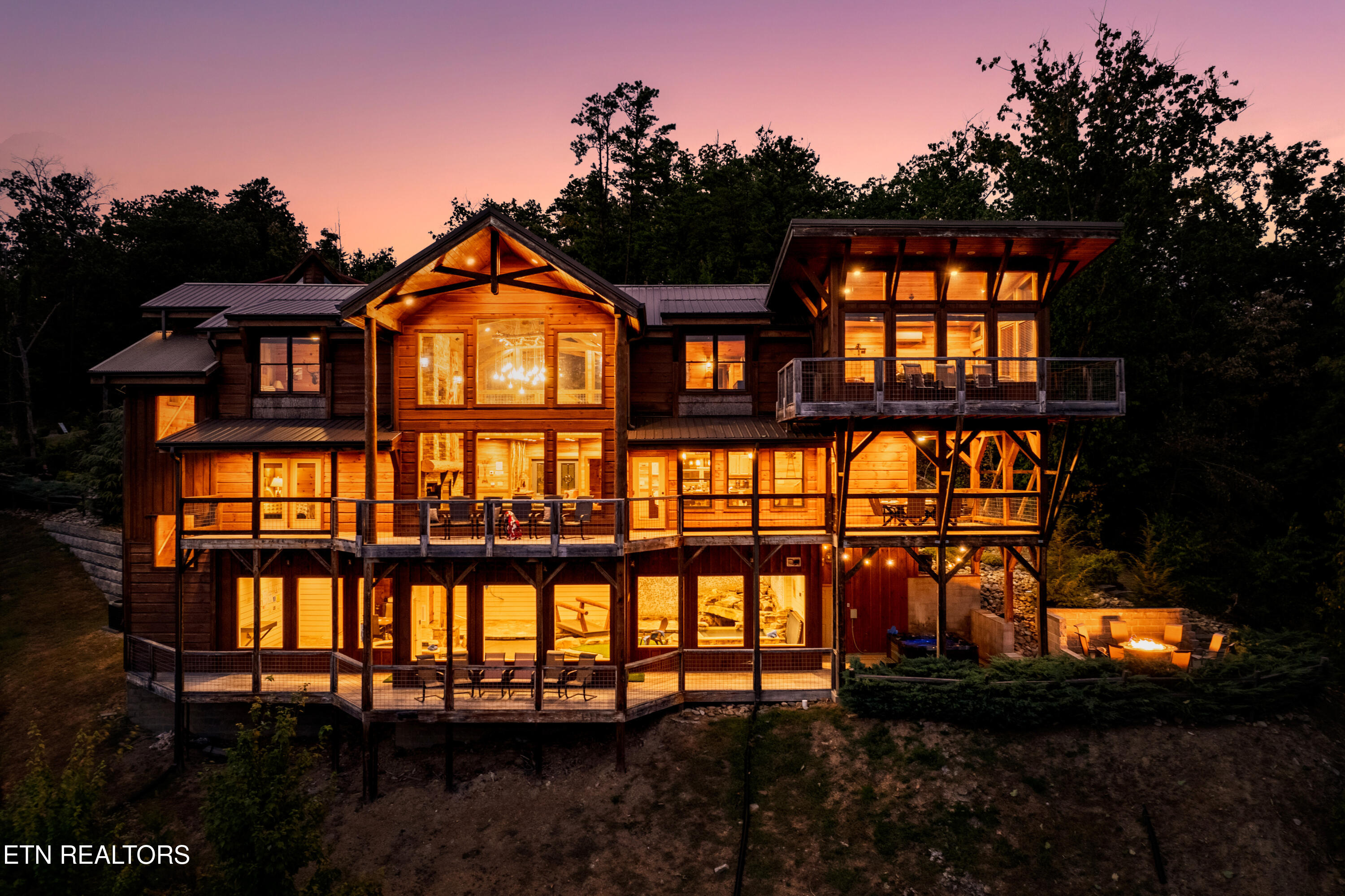 2470 Hackberry Drive Sevierville TN 37862