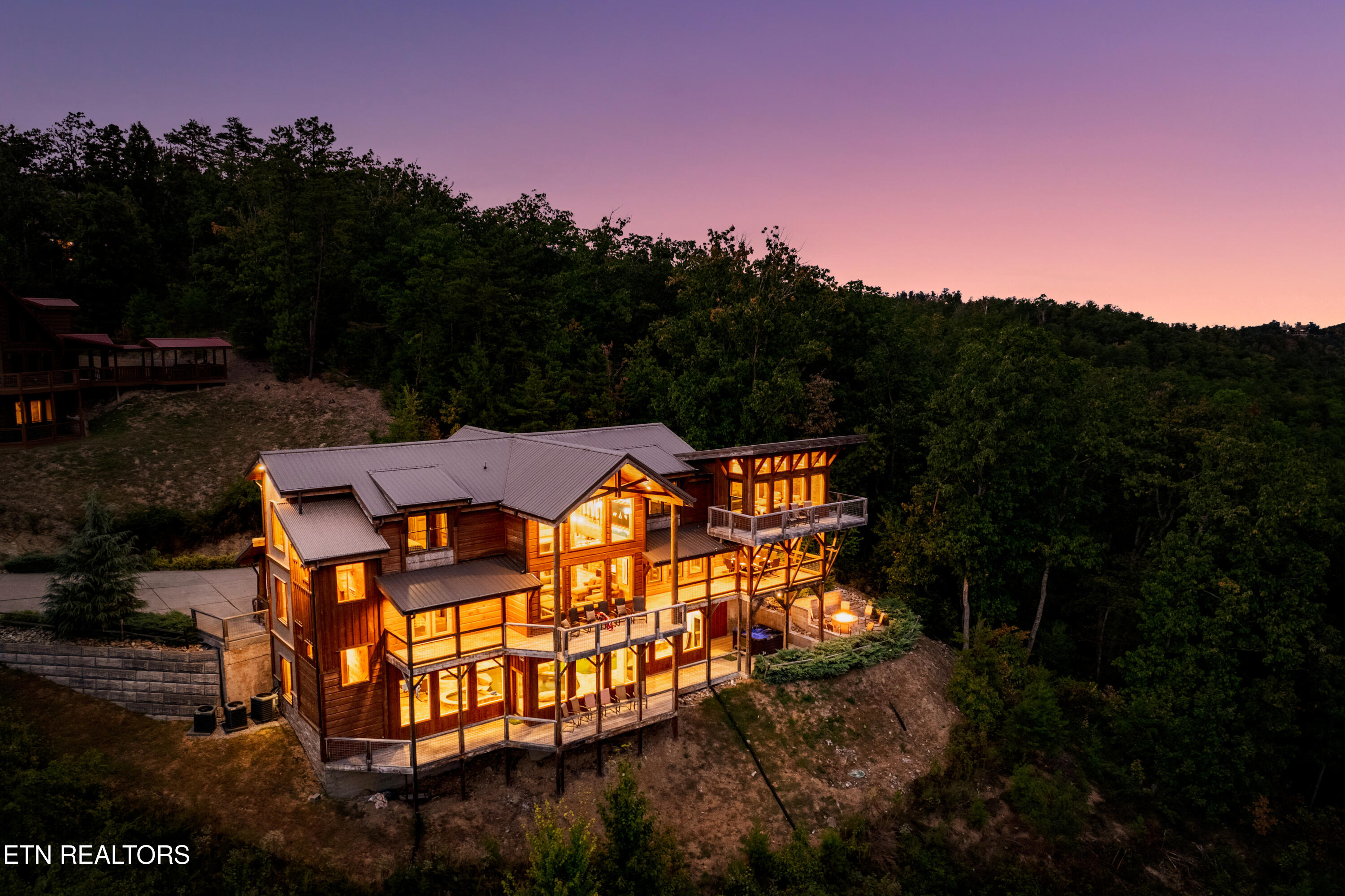 2470 Hackberry Drive Sevierville TN 37862