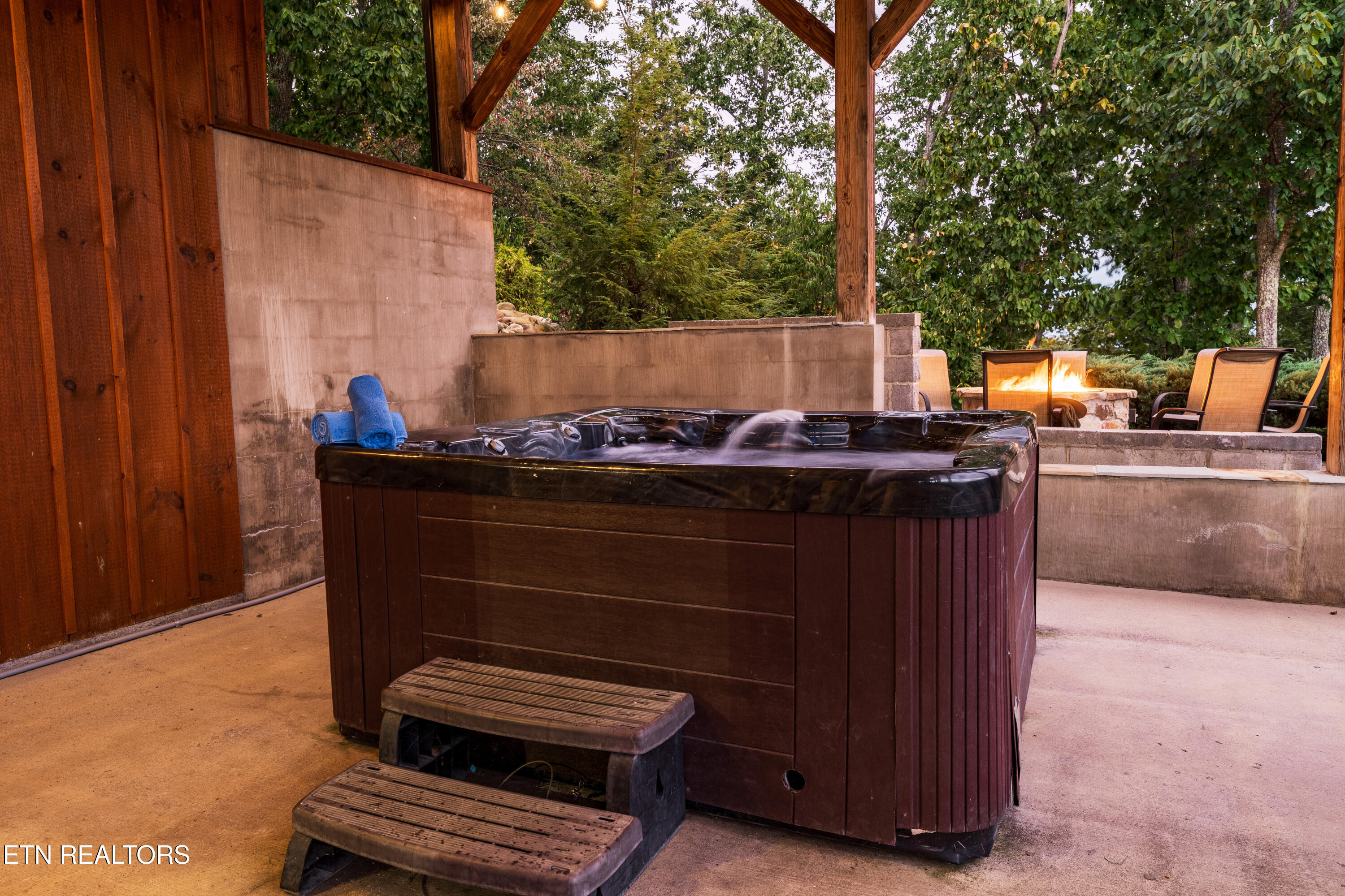 2470 Hackberry Drive Sevierville TN 37862