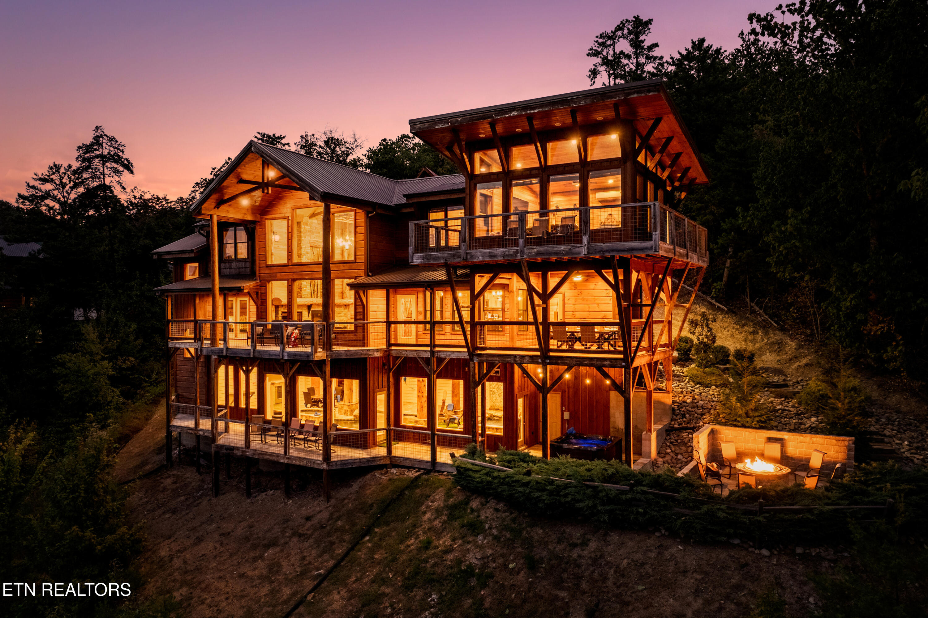 2470 Hackberry Drive Sevierville TN 37862