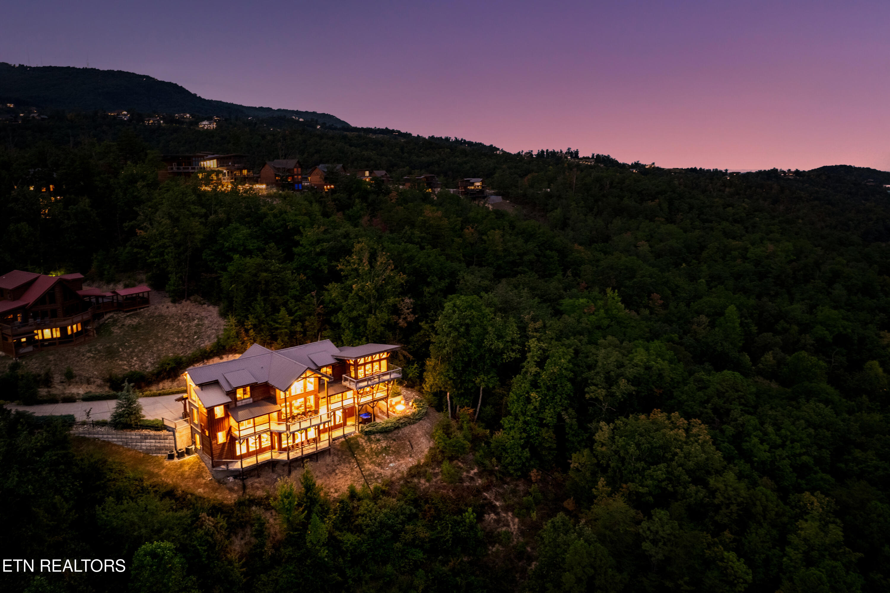 2470 Hackberry Drive Sevierville TN 37862