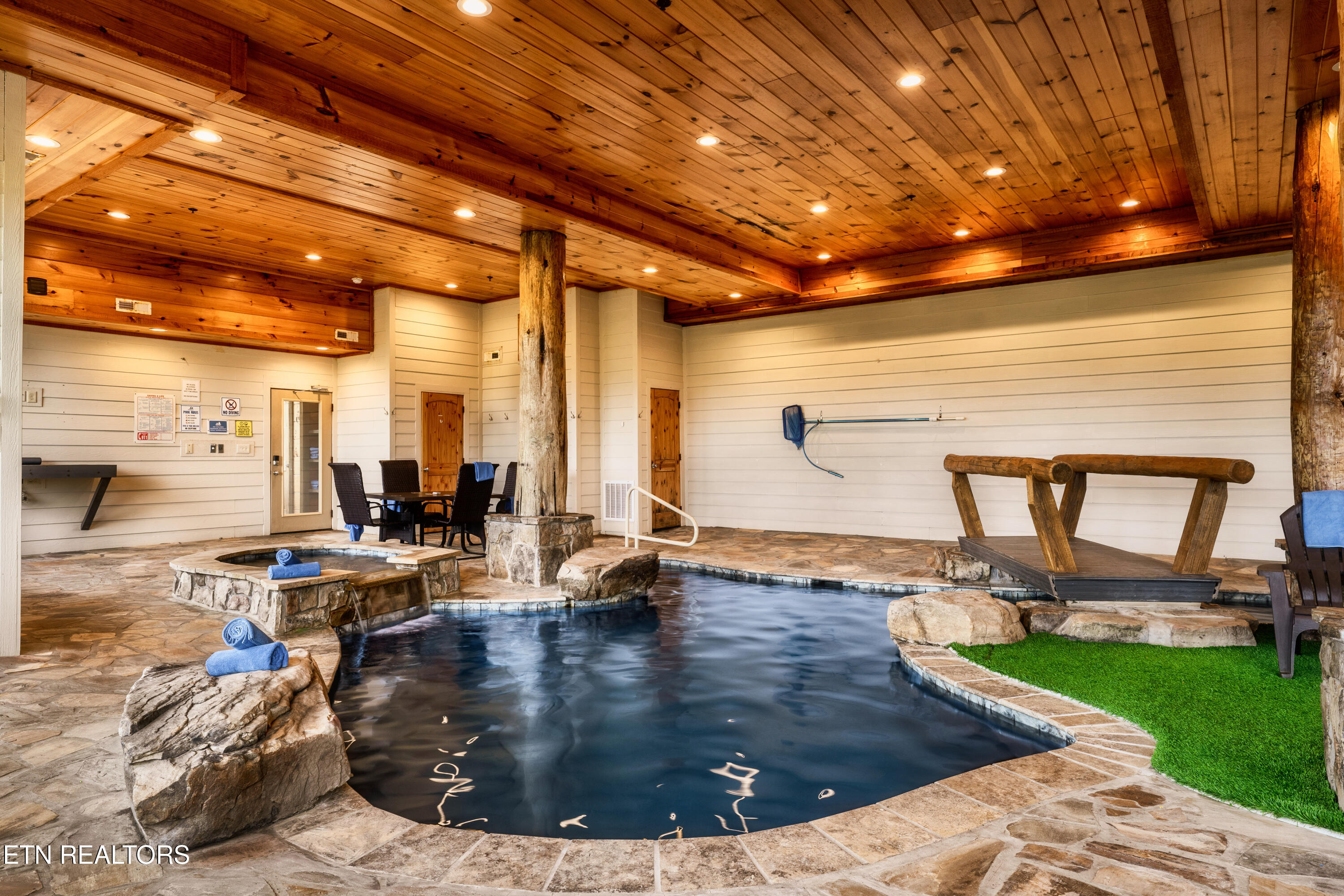 2470 Hackberry Drive Sevierville TN 37862