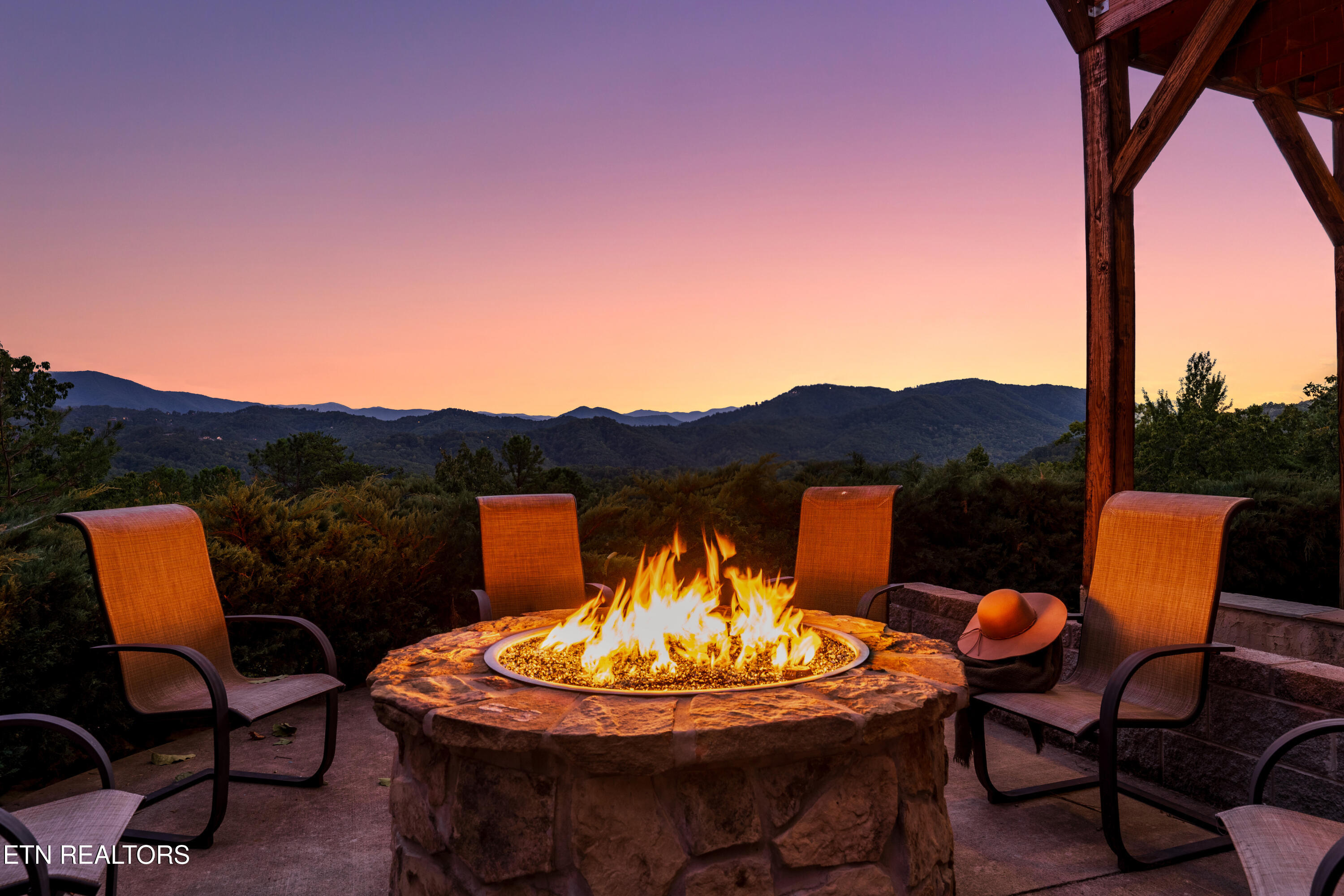 2470 Hackberry Drive Sevierville TN 37862