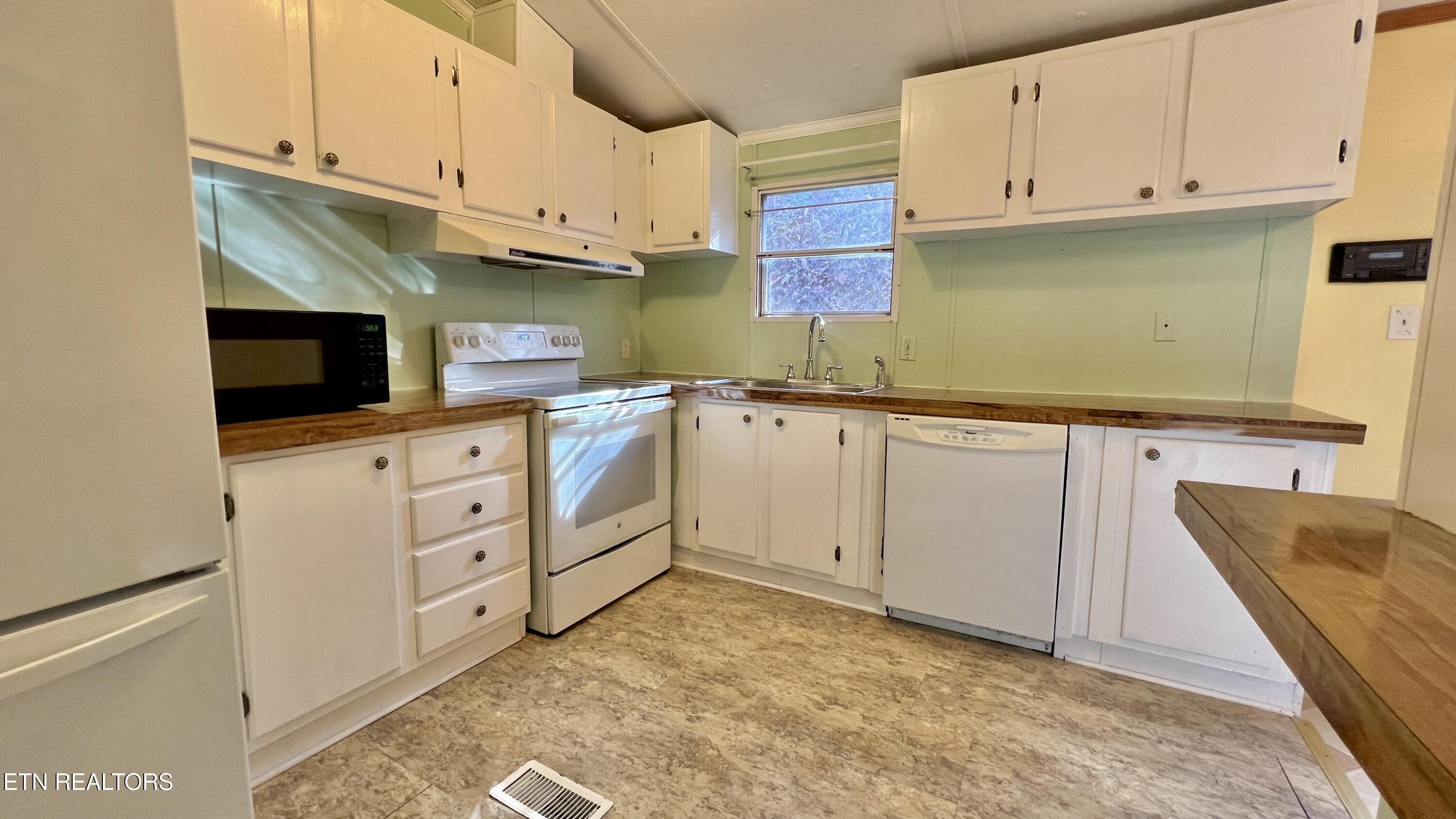 9115/9119 Chapman Highway Knoxville TN 37920