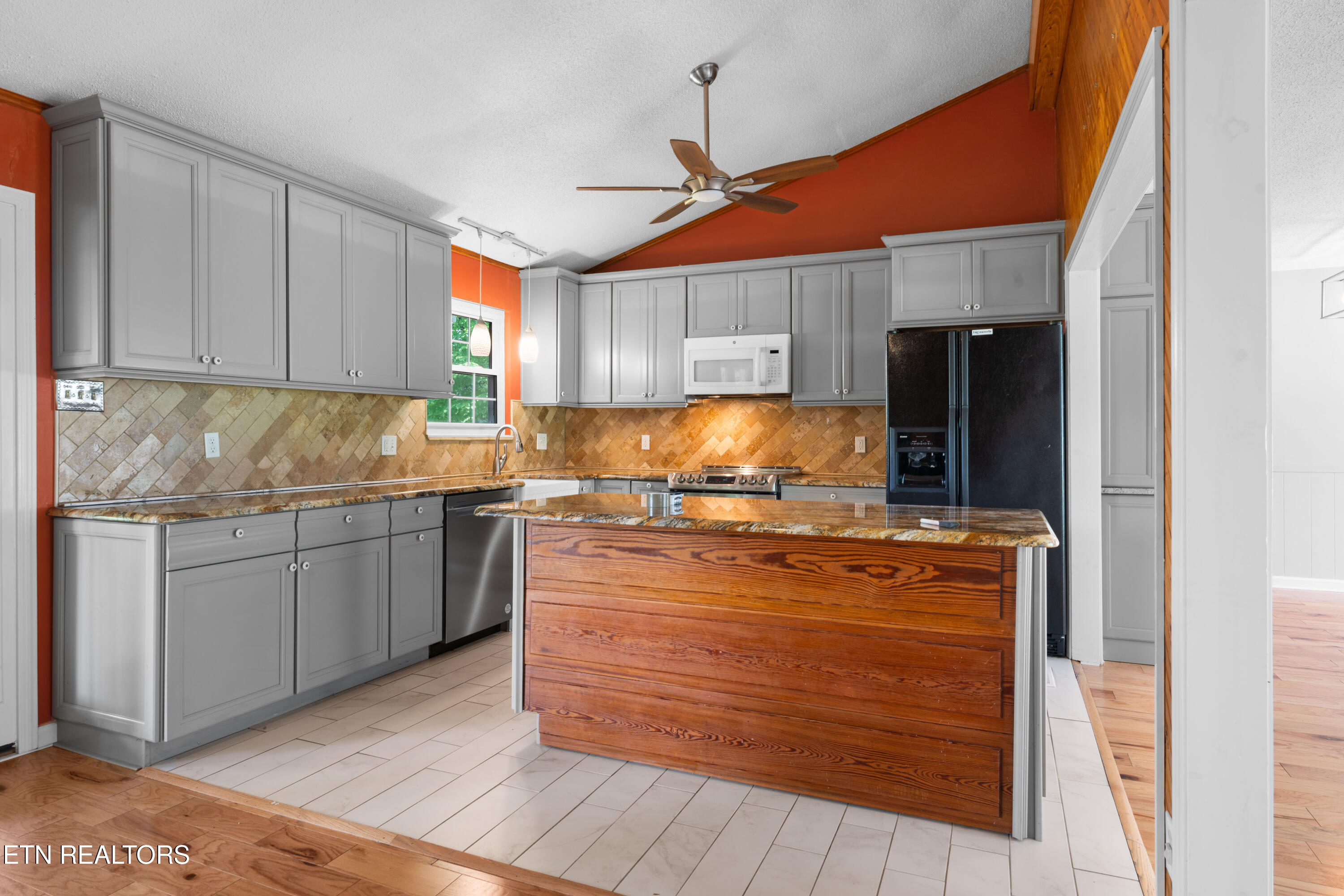 599 Melton Hill Drive Clinton TN 37716