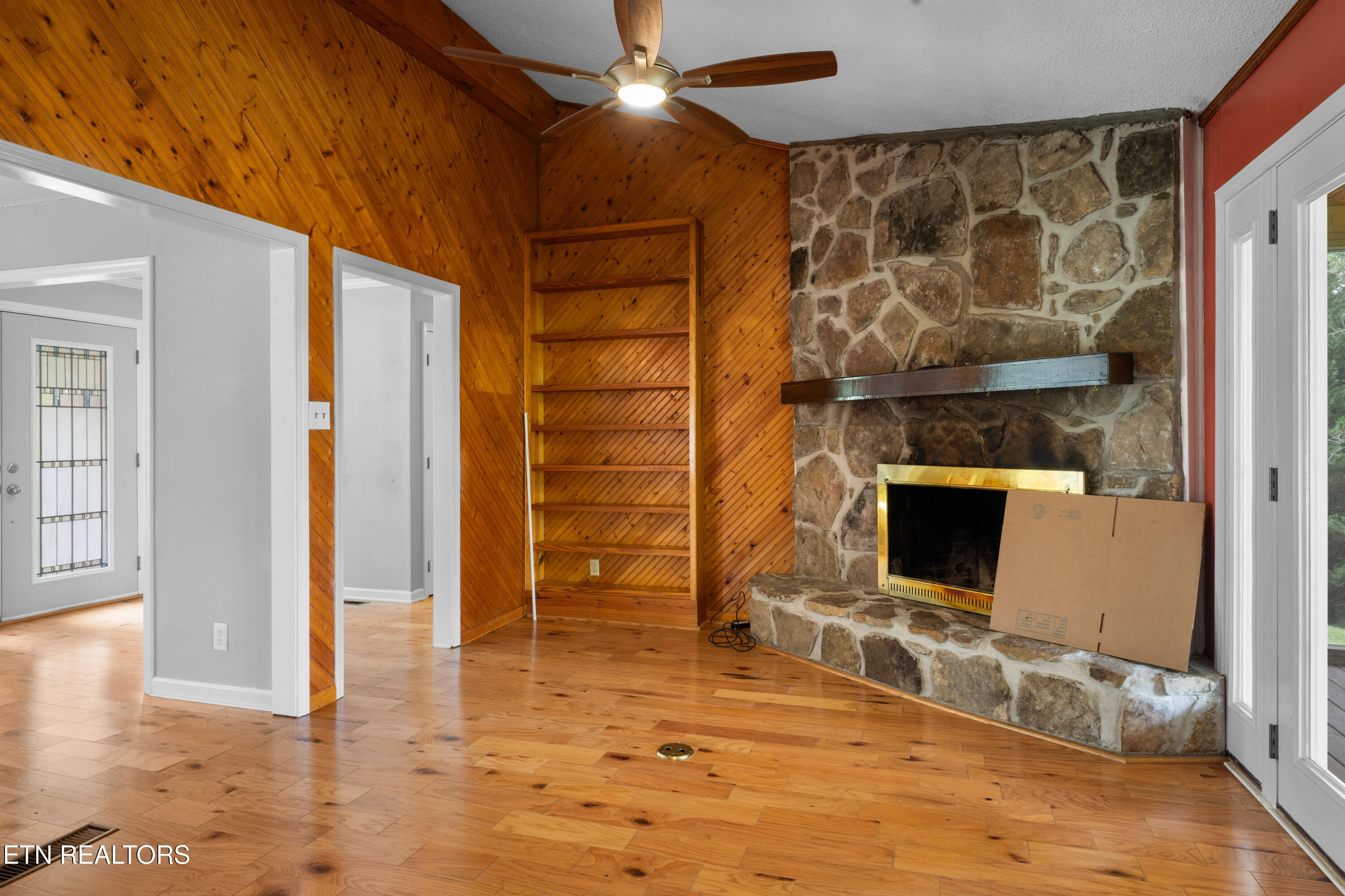 599 Melton Hill Drive Clinton TN 37716