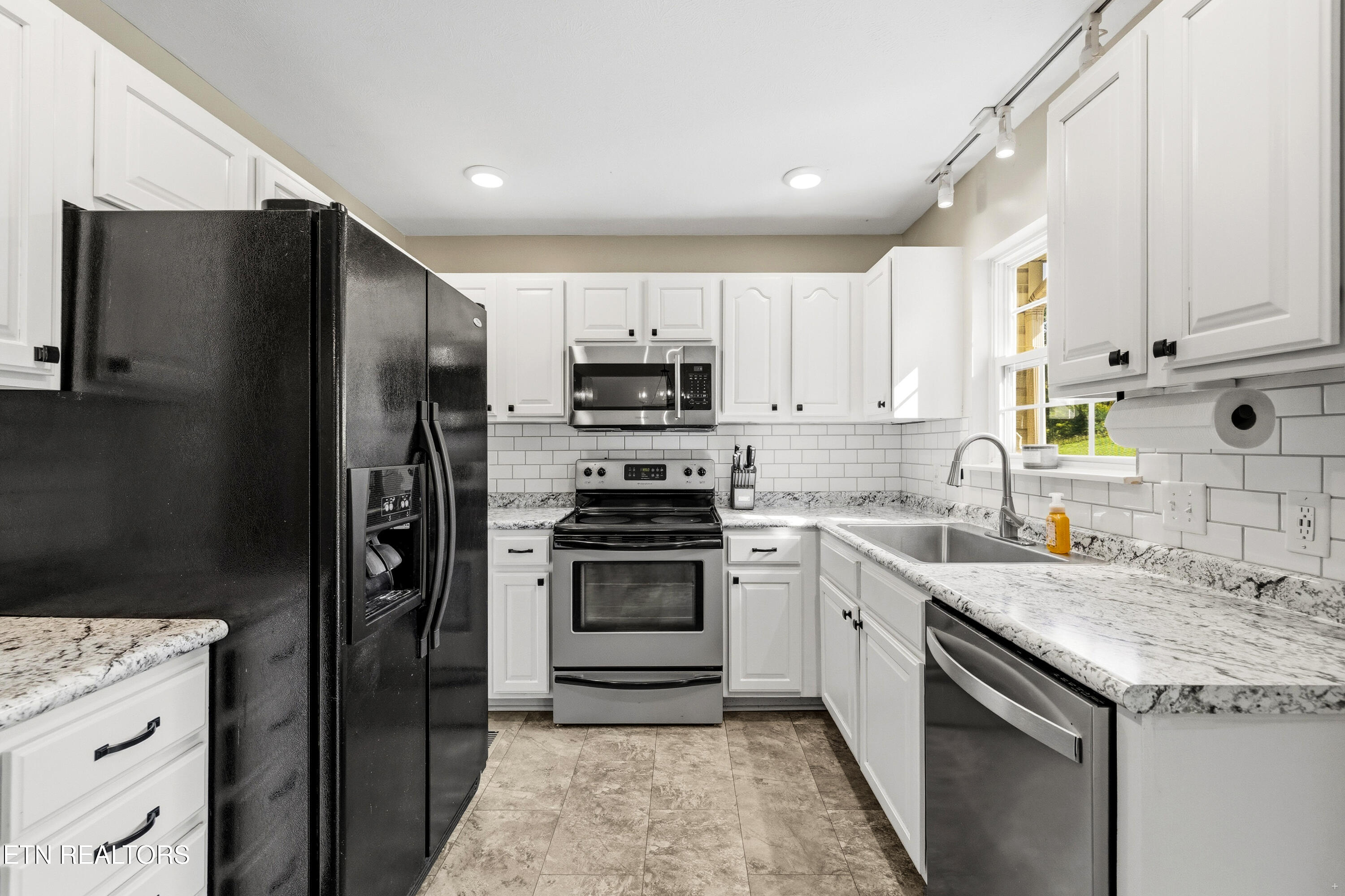 1920 Hidden Springs Road Knoxville TN 37914