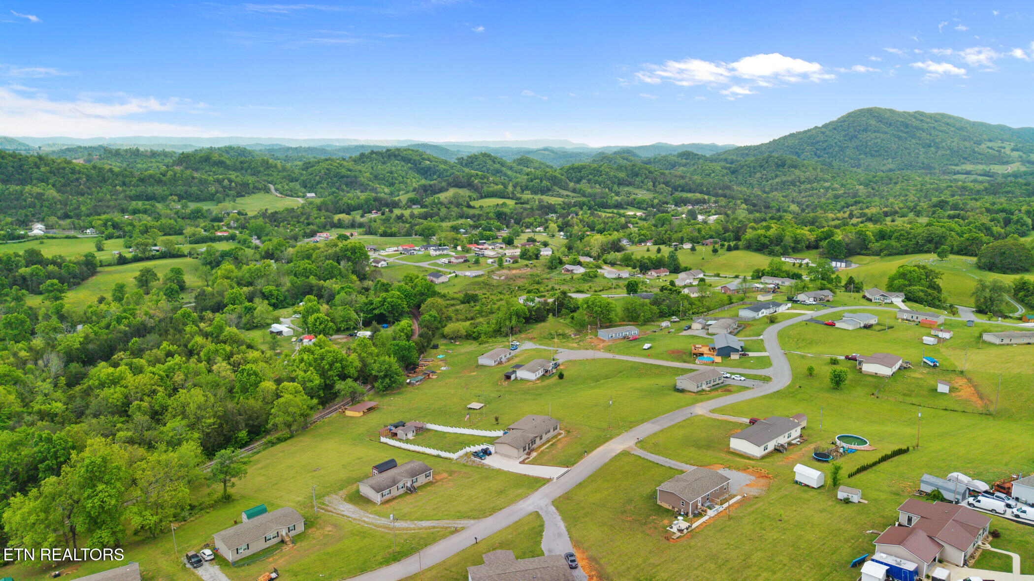 604 Elaine Drive Tazewell TN 37879